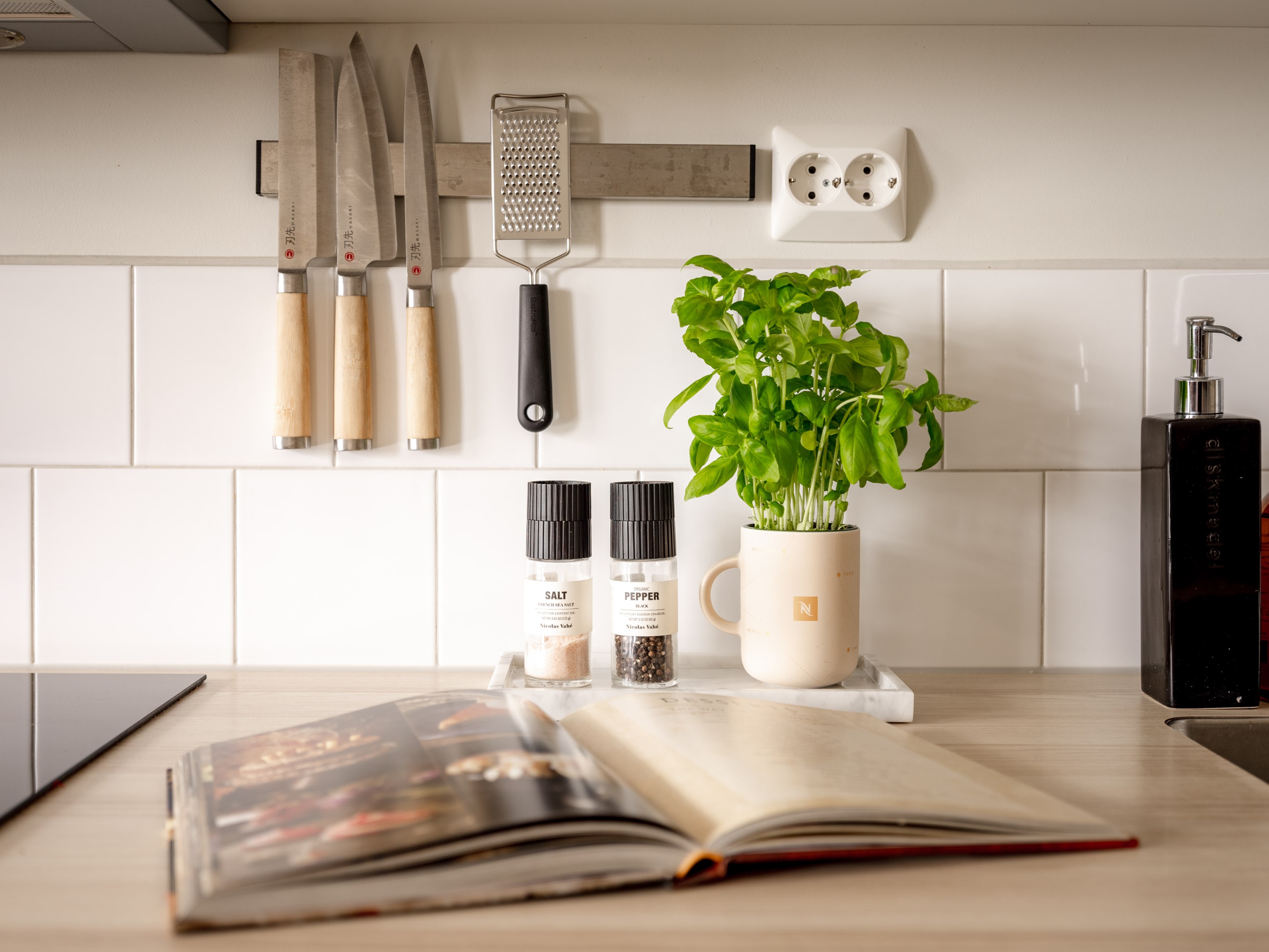 Bostadsbild från Responsgatan 14, Till salu i Midsommarkransen - Telefonplan, Stockholm