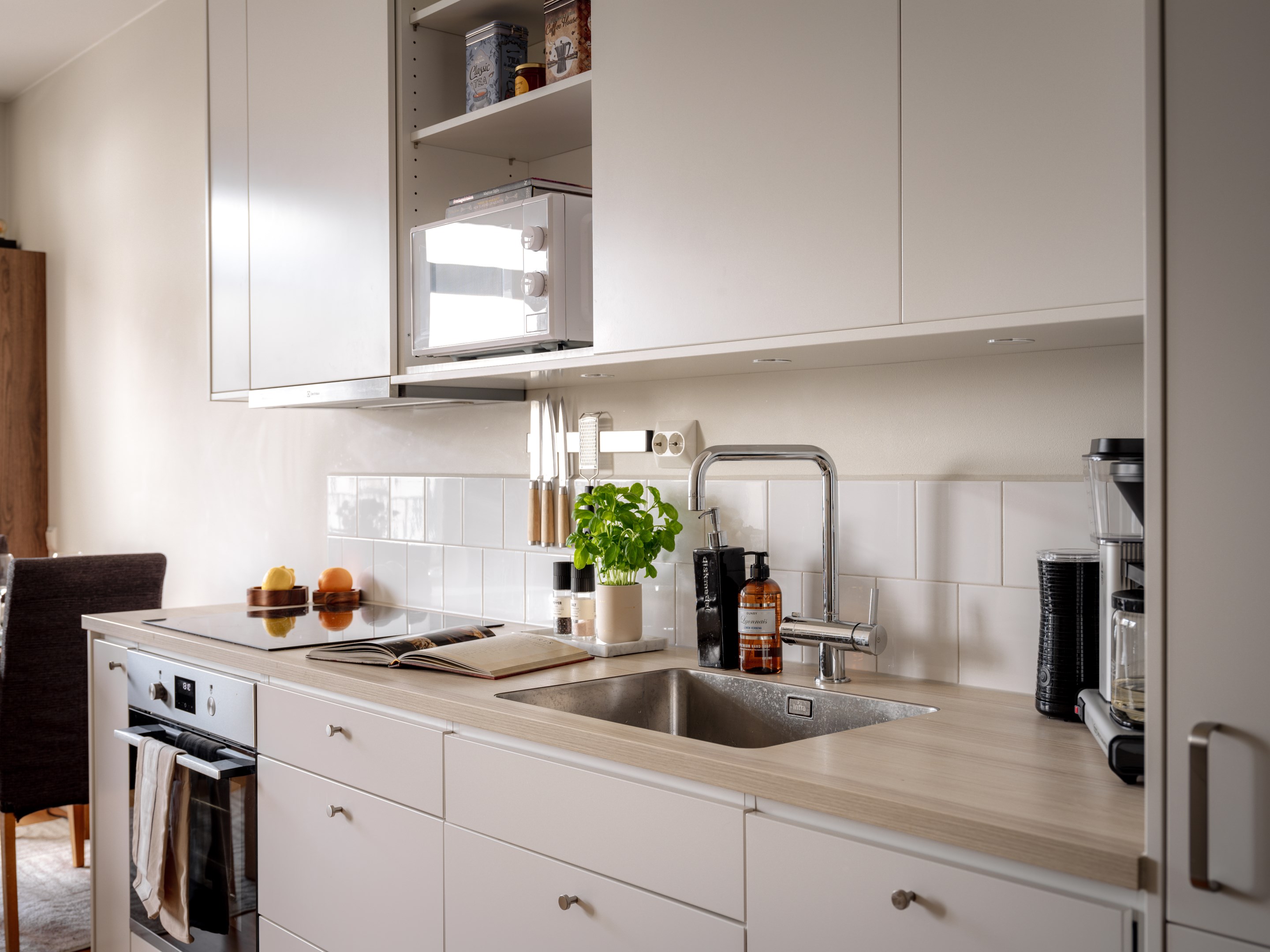 Bostadsbild från Responsgatan 14, Till salu i Midsommarkransen - Telefonplan, Stockholm