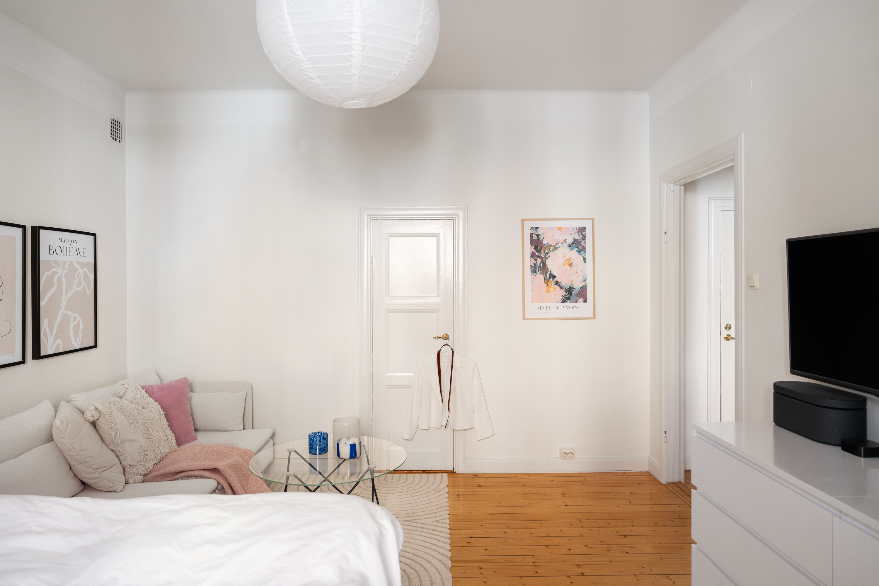 Bostadsbild från Vattenledningsvägen 49, Till salu i Midsommarkransen, Stockholm
