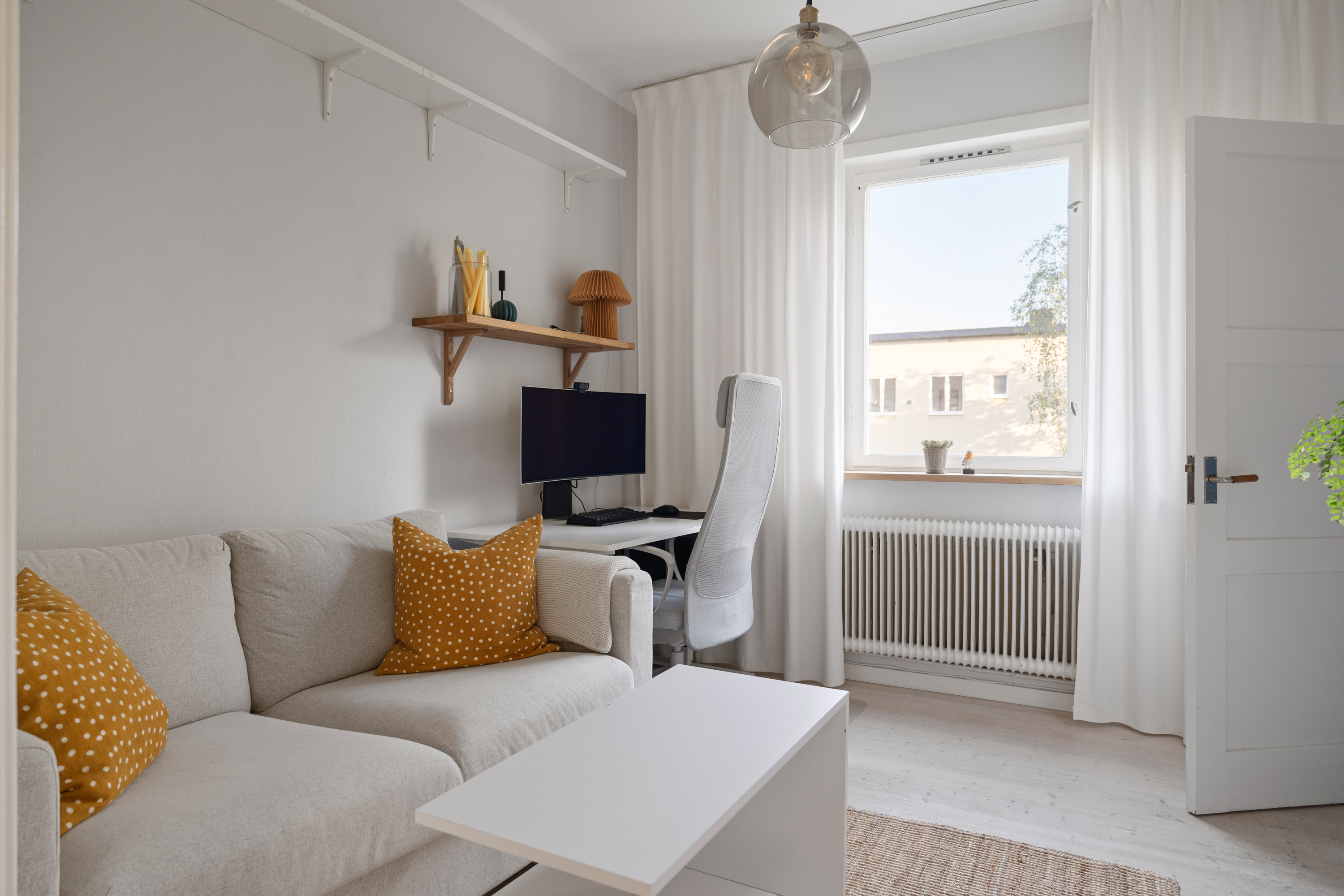 Bostadsbild från Kransbindarvägen 29, Såld i Midsommarkransen, Stockholm