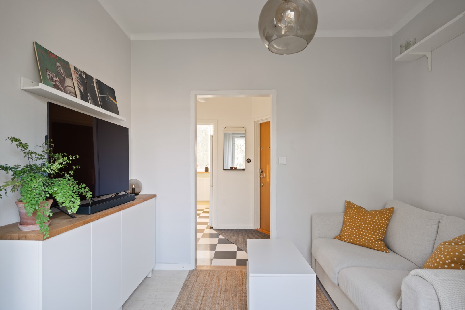 Bostadsbild från Kransbindarvägen 29, Kommande i Midsommarkransen, Stockholm