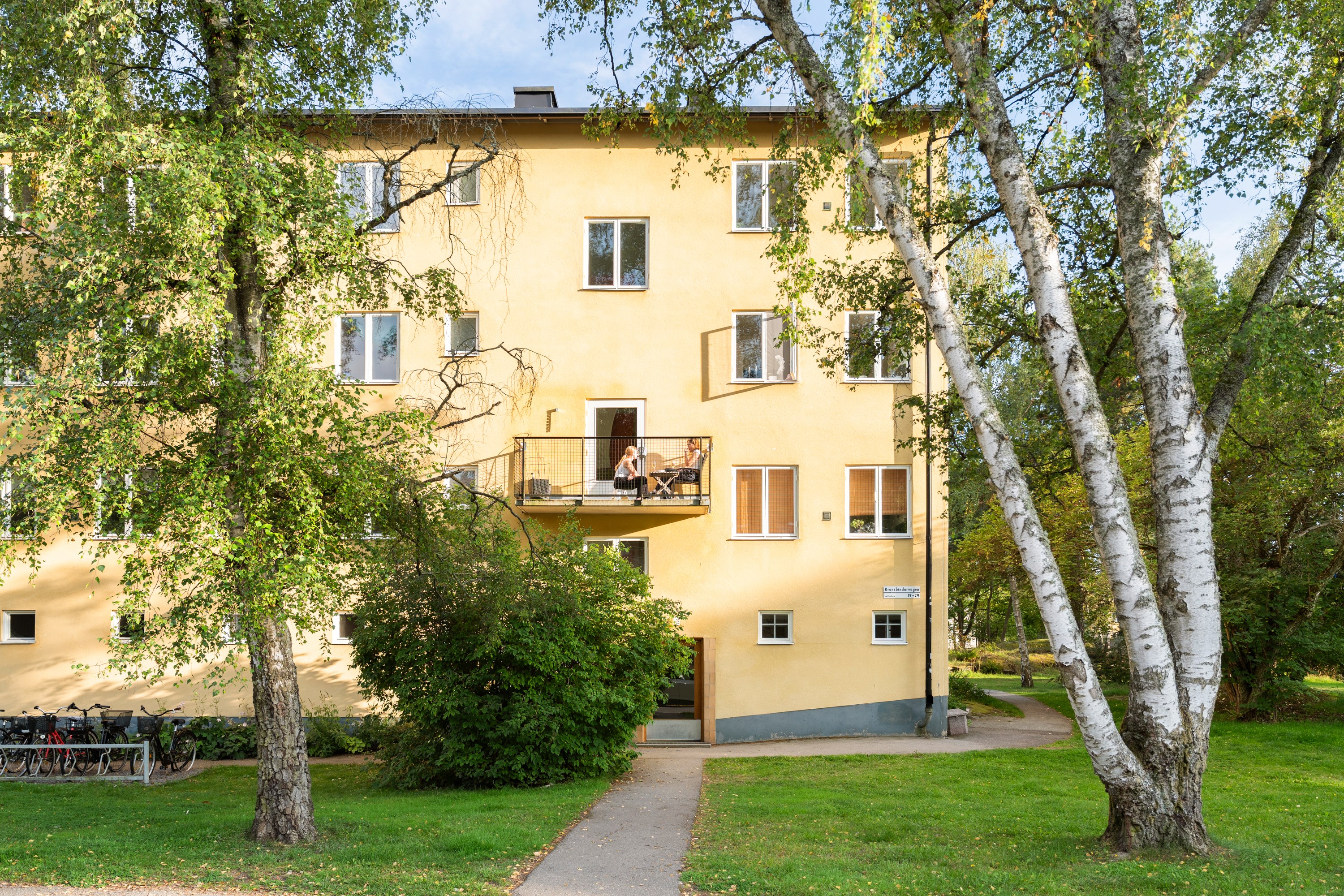 Bostadsbild från Kransbindarvägen 29, Såld i Midsommarkransen, Stockholm