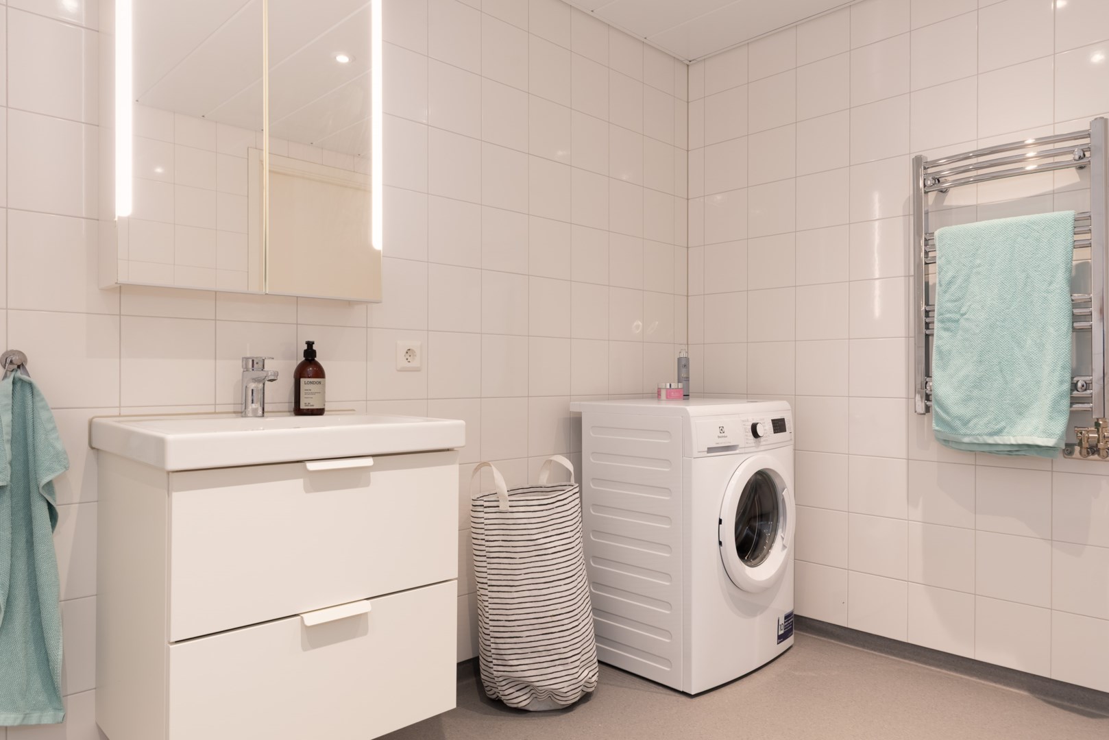 Bostadsbild från Rubingatan 22D, Till salu i Bäckby, Västerås