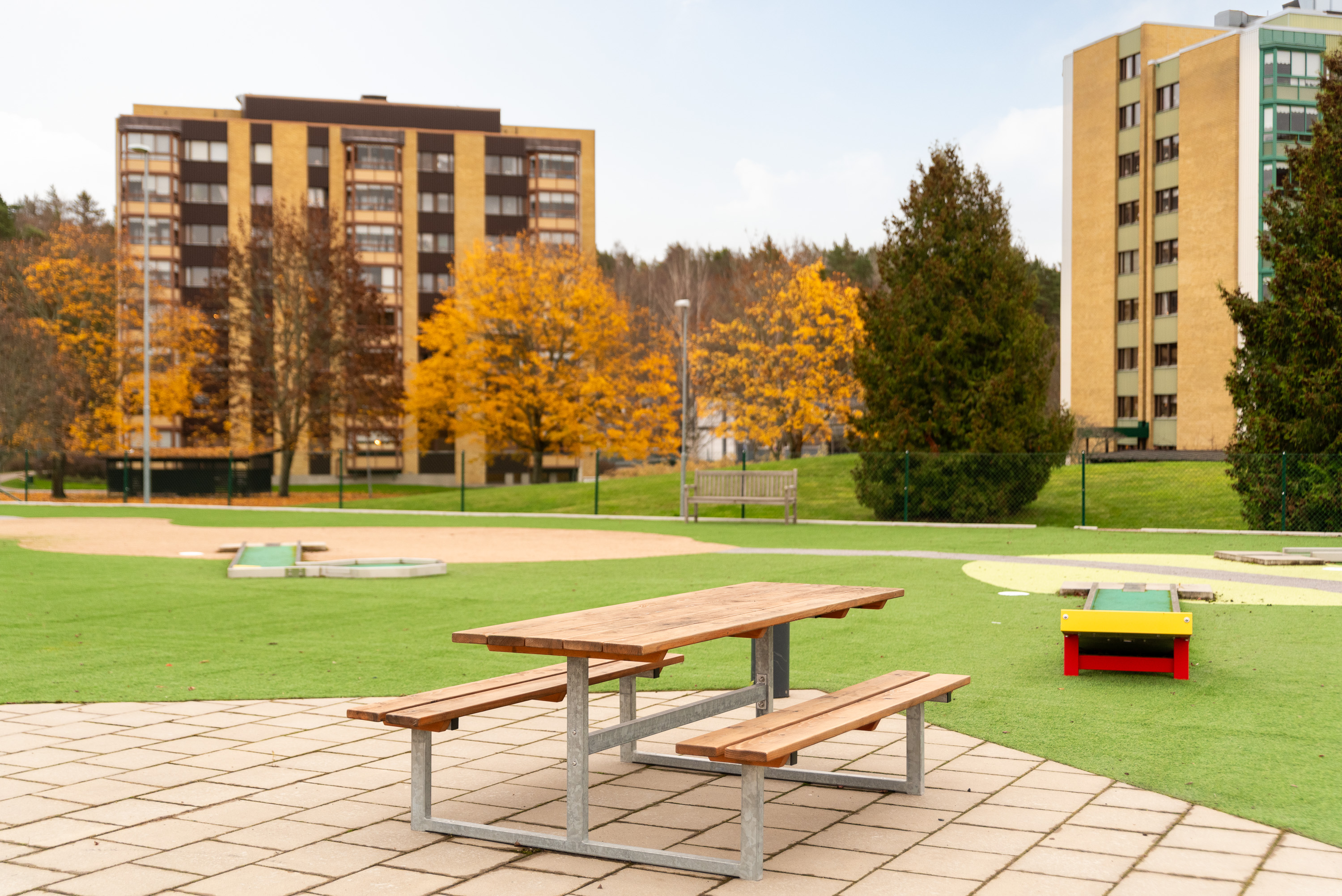 Bostadsbild från Släggkastargatan 9, Till salu i Rönnby, Västerås