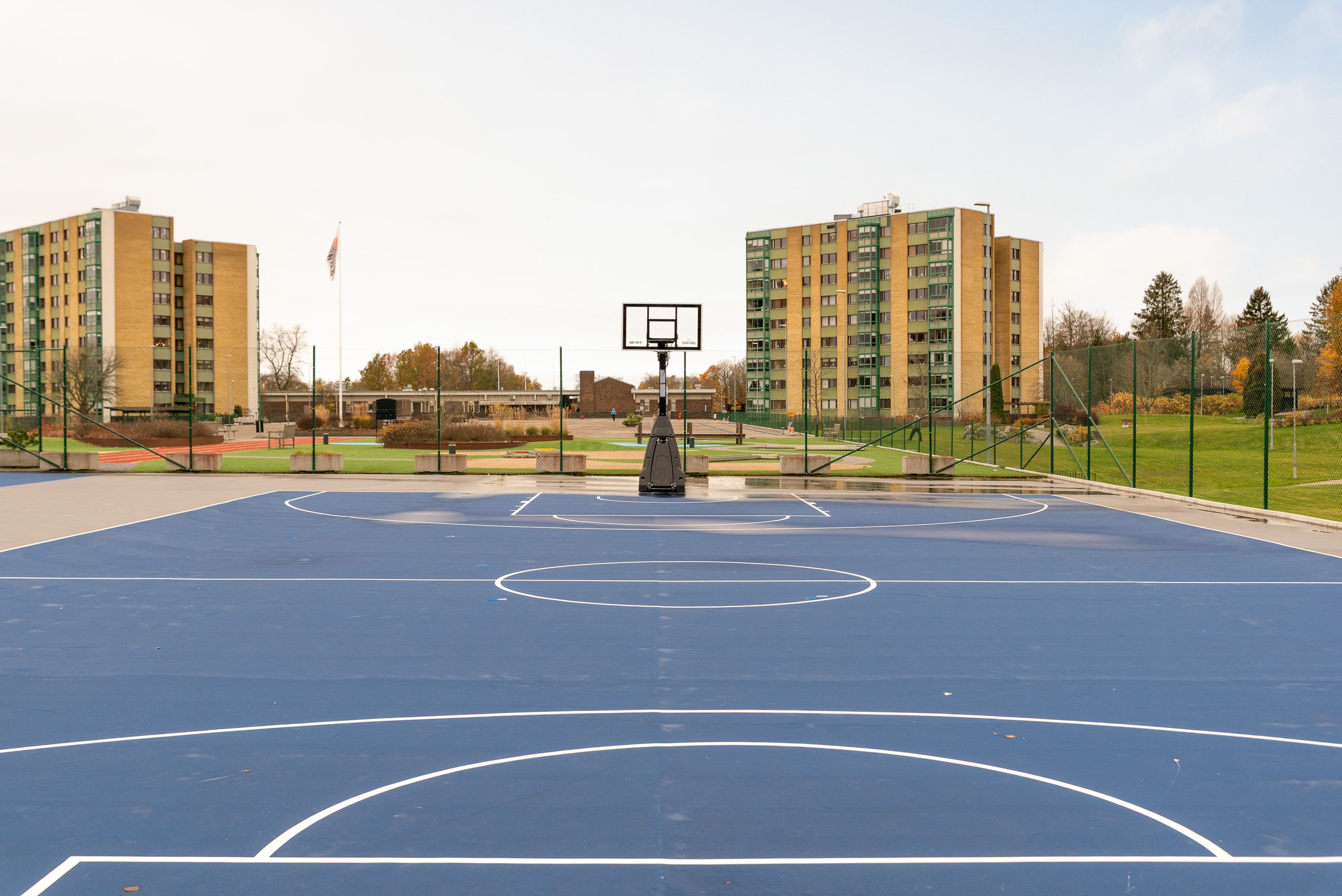 Bostadsbild från Släggkastargatan 9, Till salu i Rönnby, Västerås