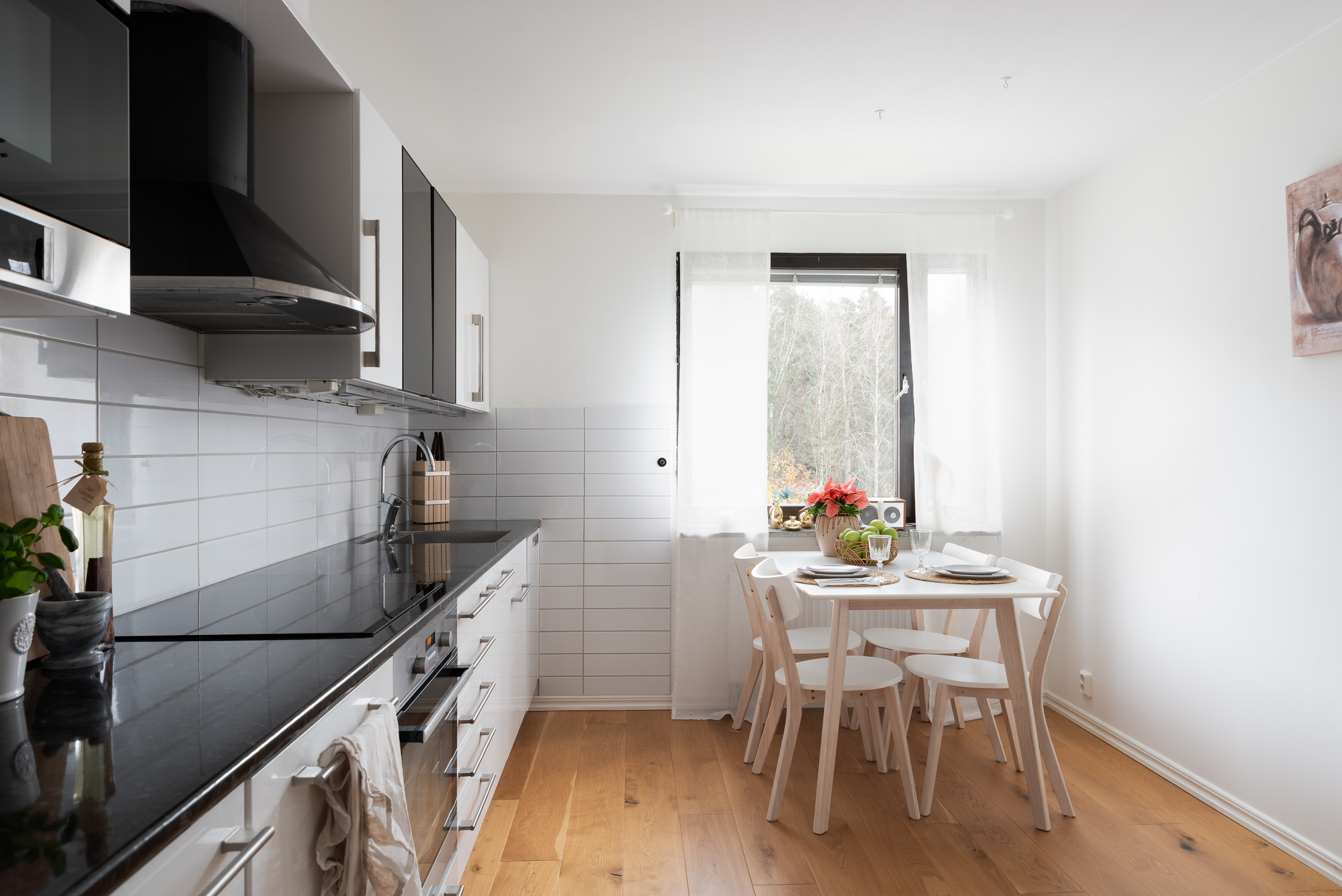 Bostadsbild från Släggkastargatan 9, Till salu i Rönnby, Västerås