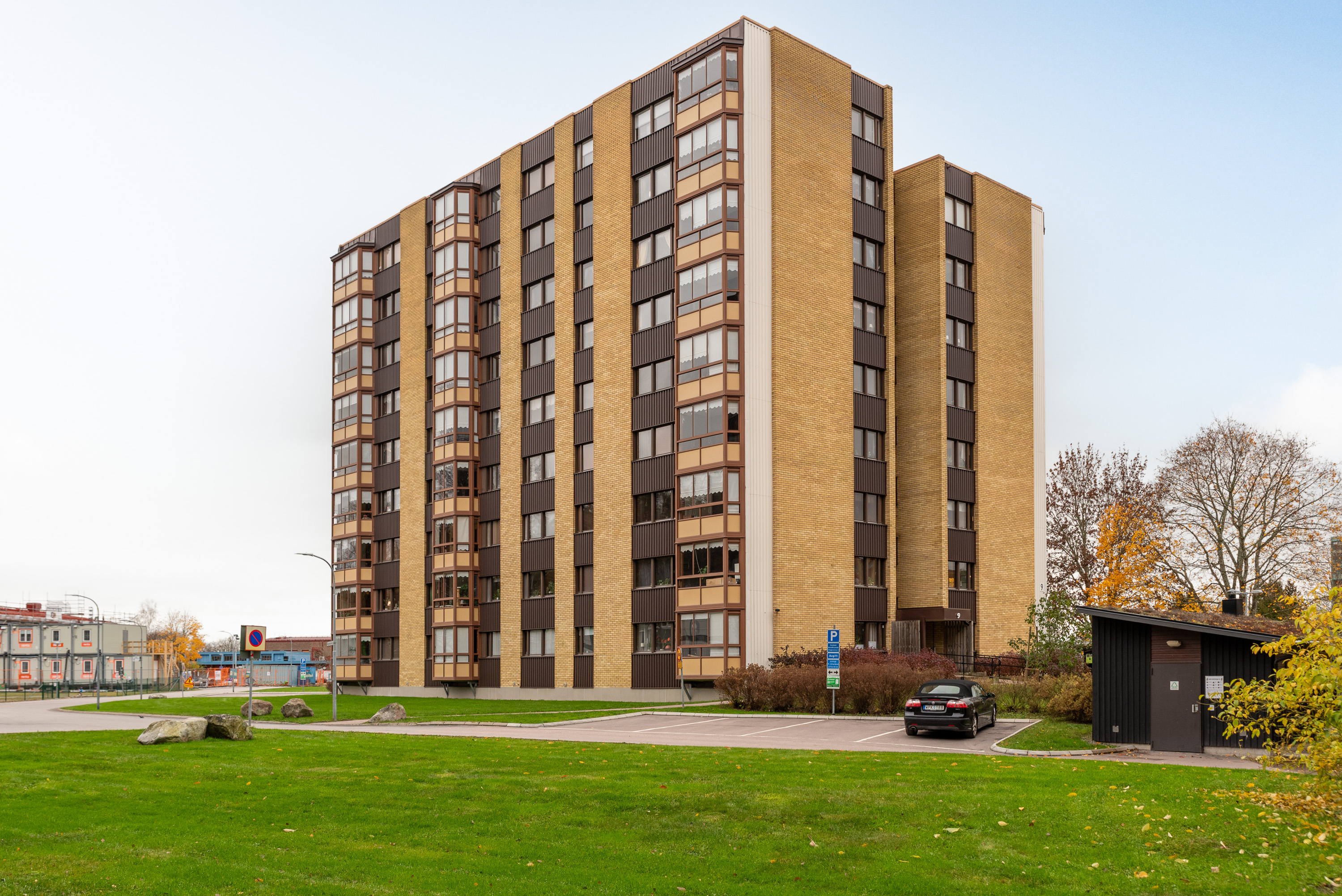 Bostadsbild från Släggkastargatan 9, Till salu i Rönnby, Västerås