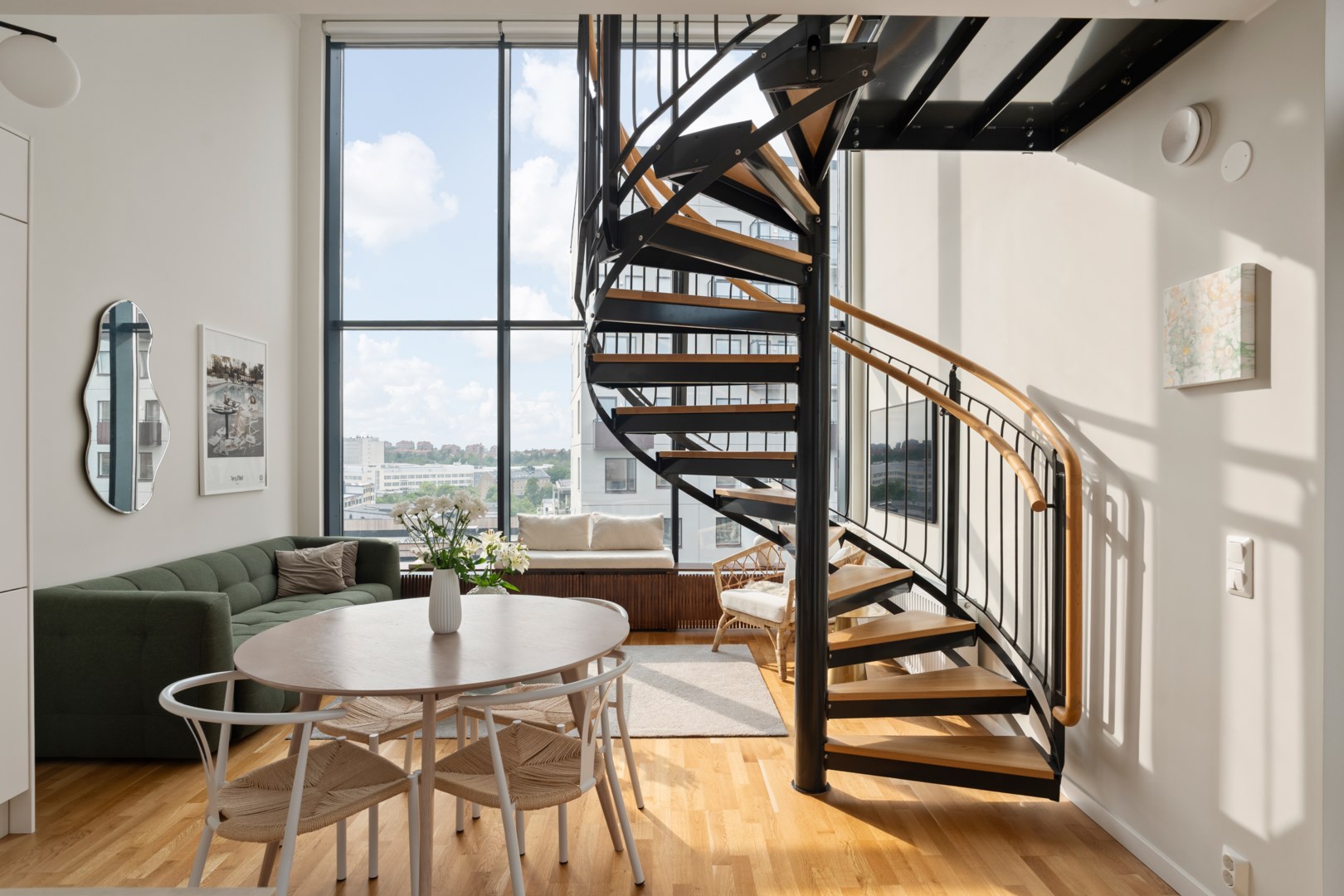 Bostadsbild från Responsgatan 18, Kommande i Midsommarkransen, Stockholm