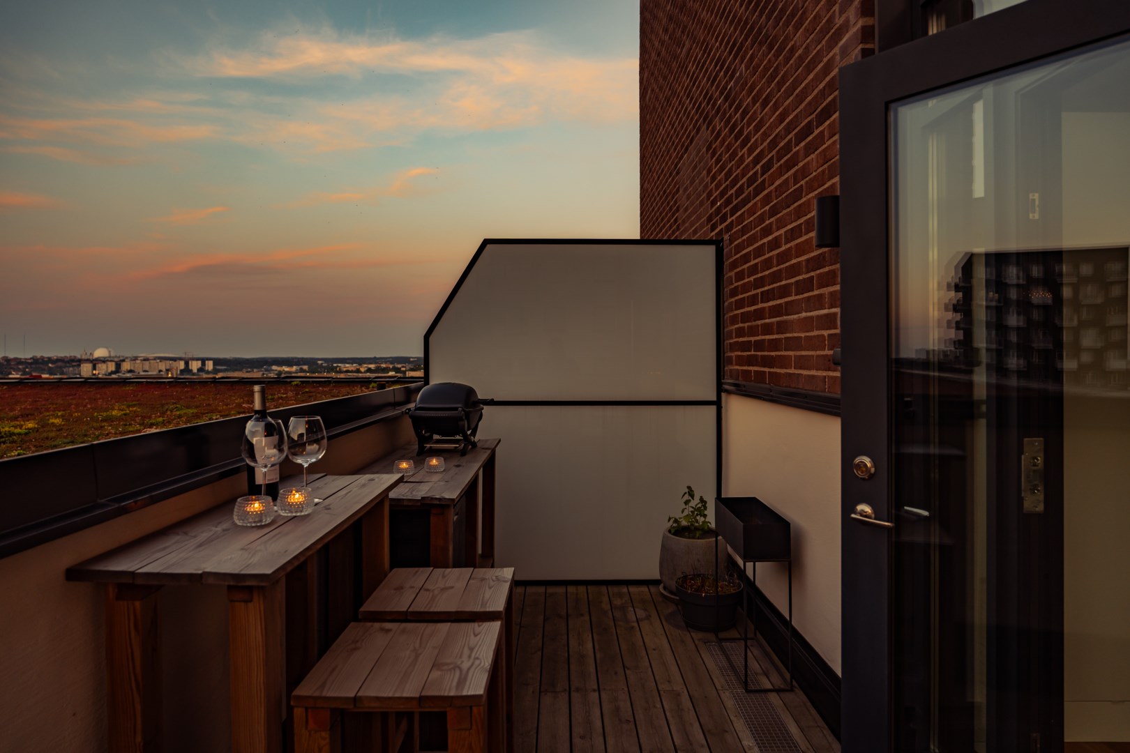 Bostadsbild från Responsgatan 18, Kommande i Midsommarkransen, Stockholm