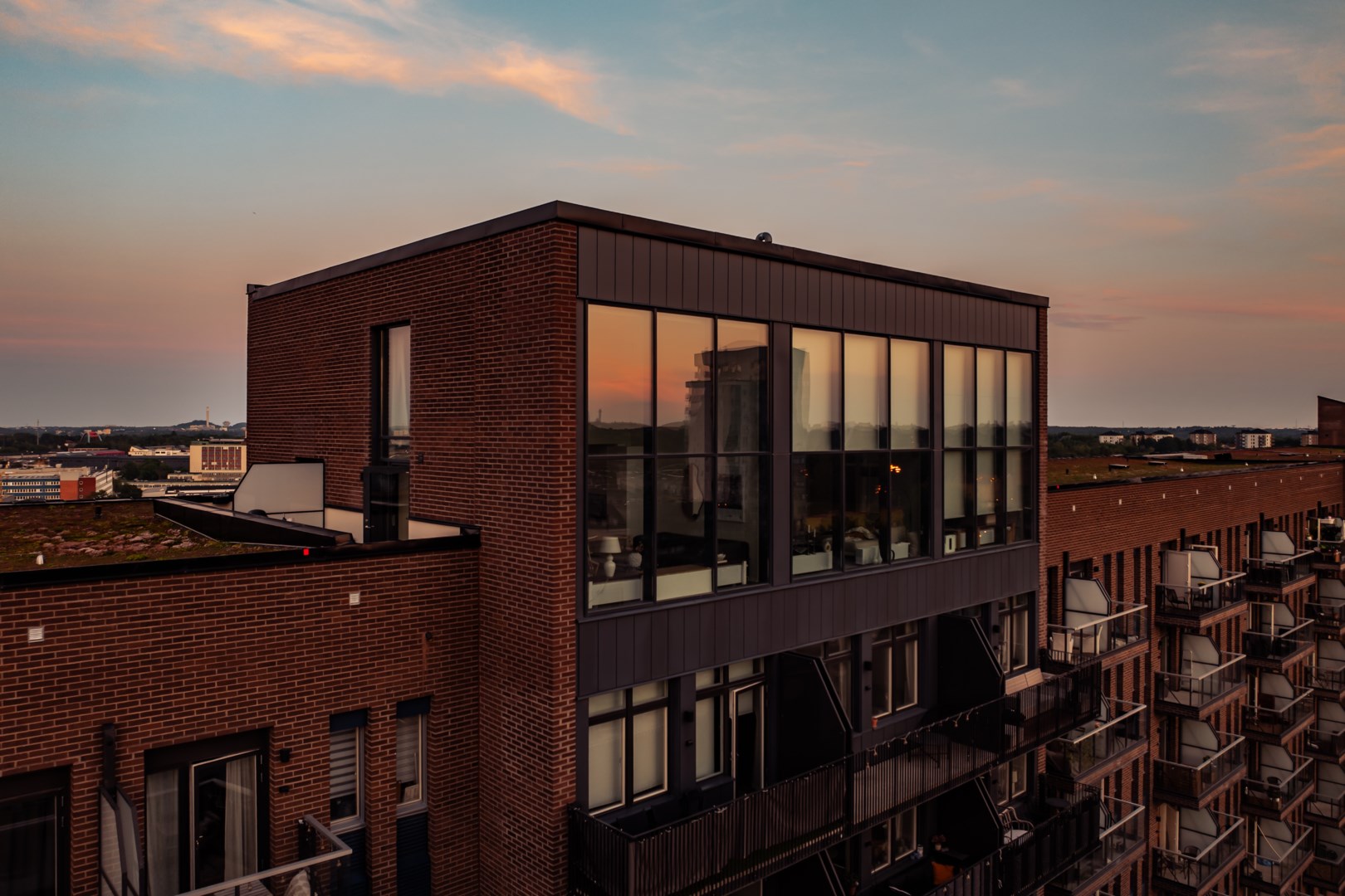 Bostadsbild från Responsgatan 18, Kommande i Midsommarkransen, Stockholm