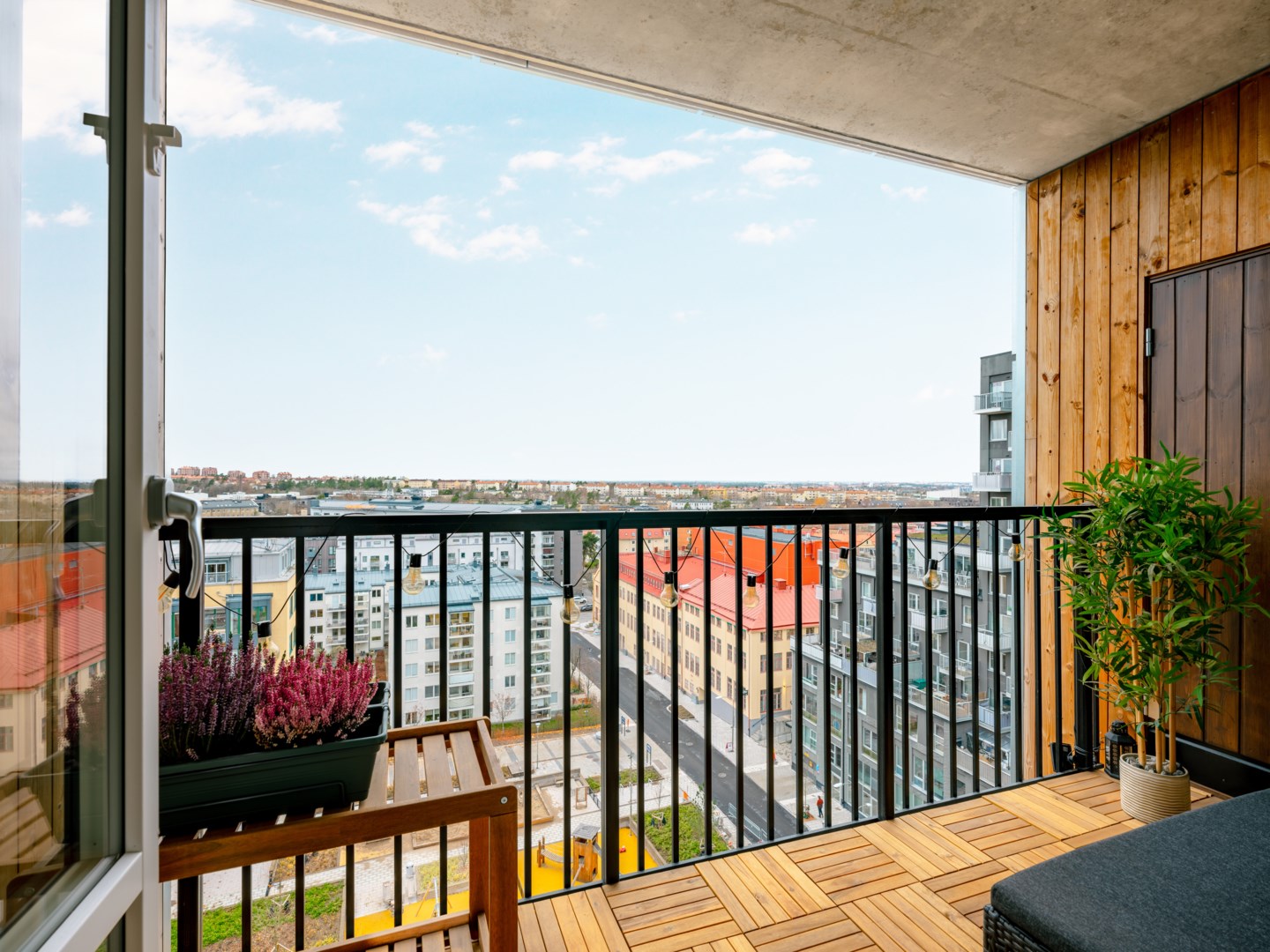 Bostadsbild från Diavoxvägen 32, Kommande i Midsommarkransen Telefonplan, Stockholm