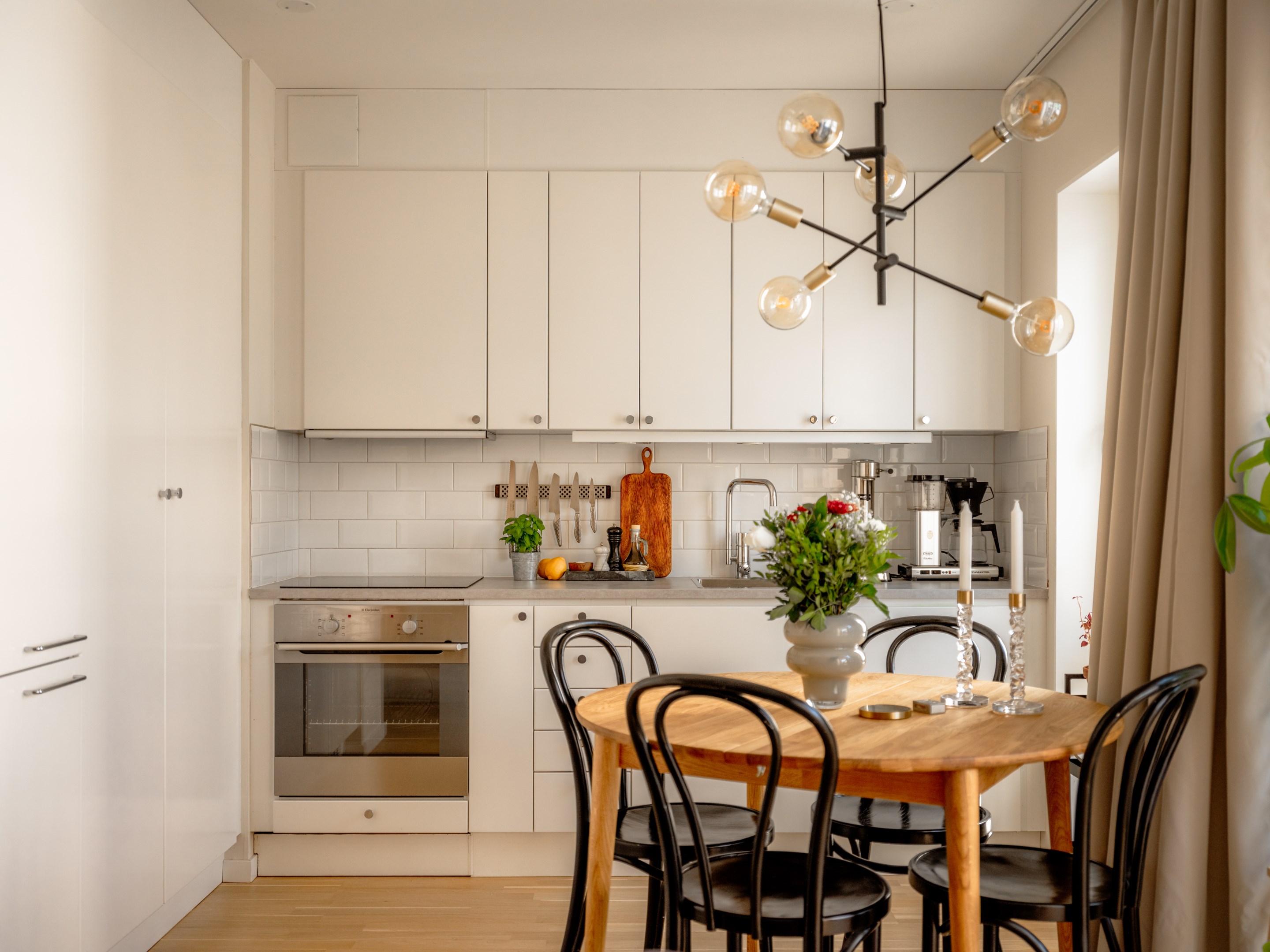 Bostadsbild från Flygelgatan 4, Kommande i Midsommarkransen, Stockholm
