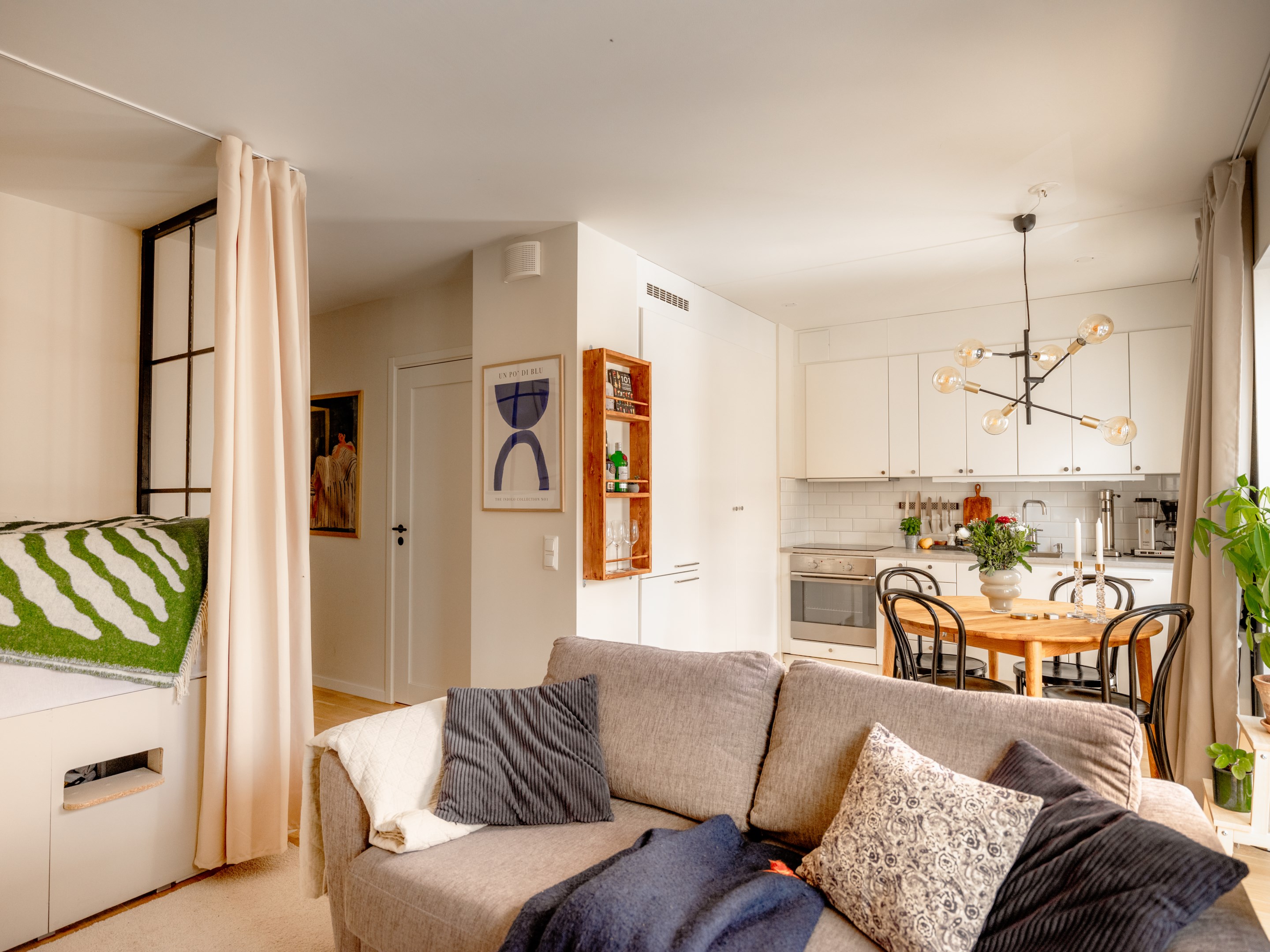 Bostadsbild från Flygelgatan 4, Kommande i Midsommarkransen, Stockholm