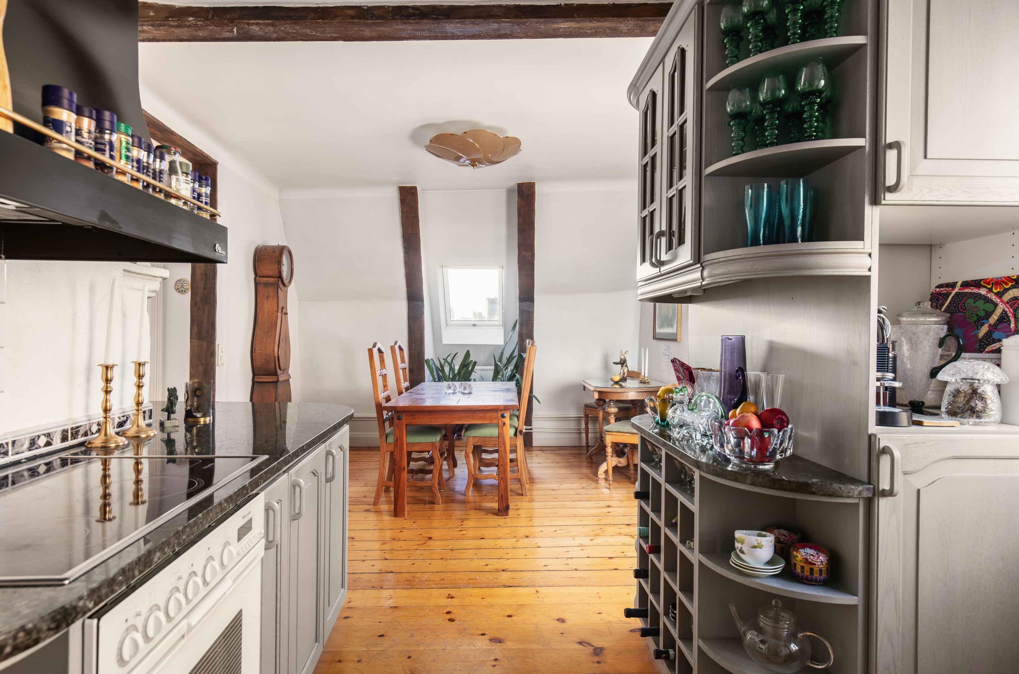 Bostadsbild från Kåkbrinken 3, Till salu i Gamla stan, Stockholm