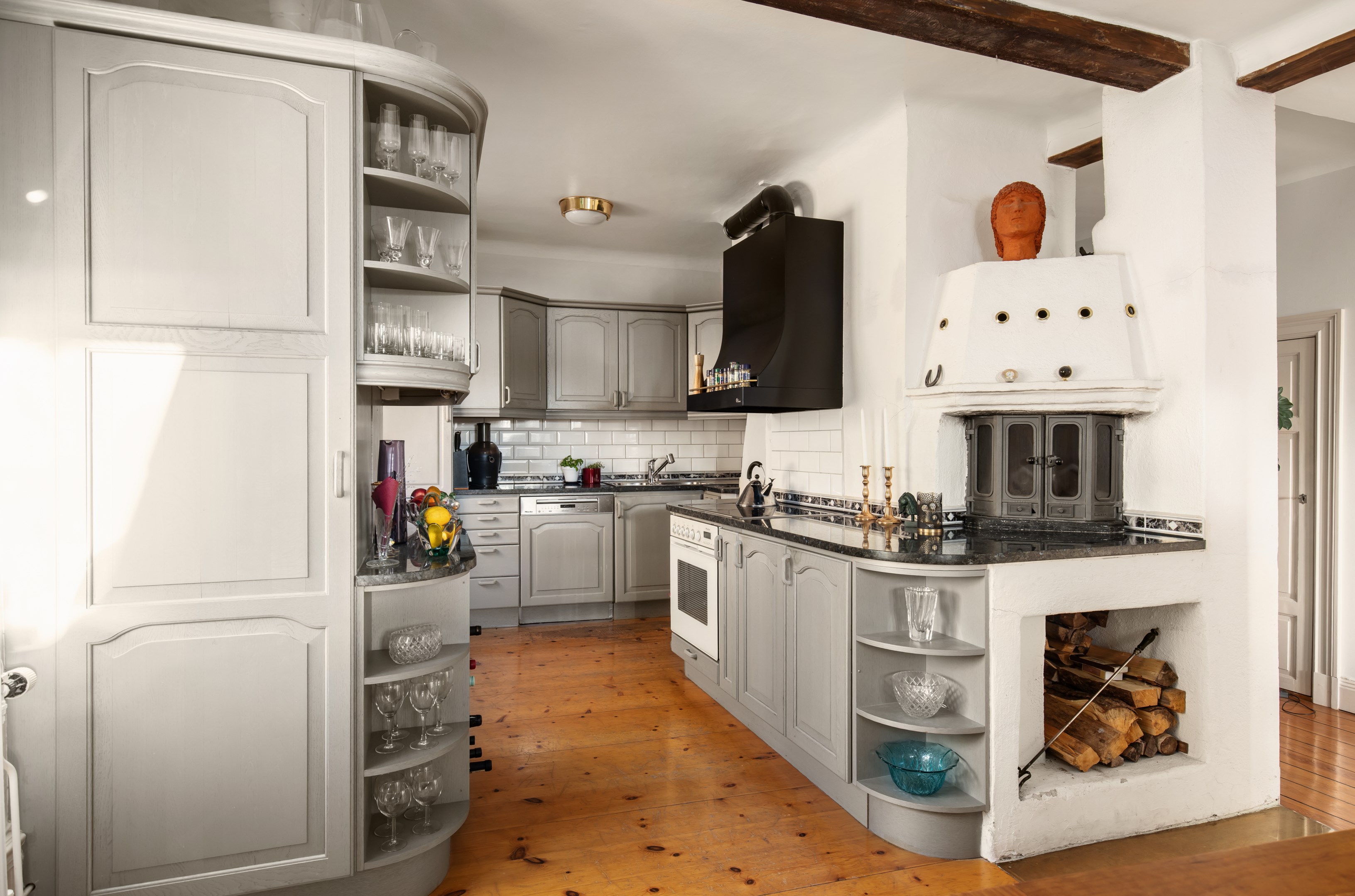 Bostadsbild från Kåkbrinken 3, Till salu i Gamla stan, Stockholm