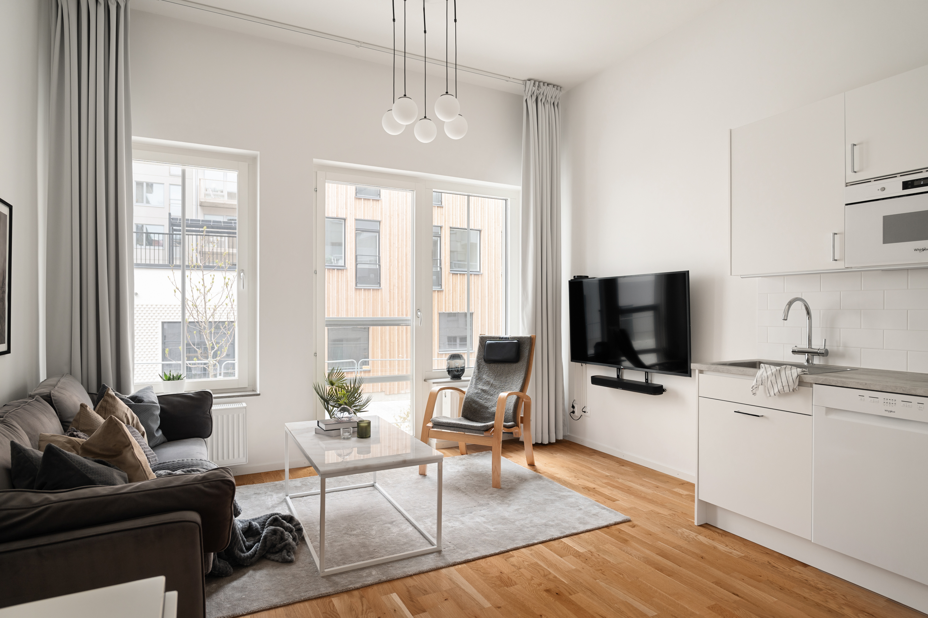 Bostadsbild från Radiusbacken 49, Kommande i Midsommarkransen, Stockholm