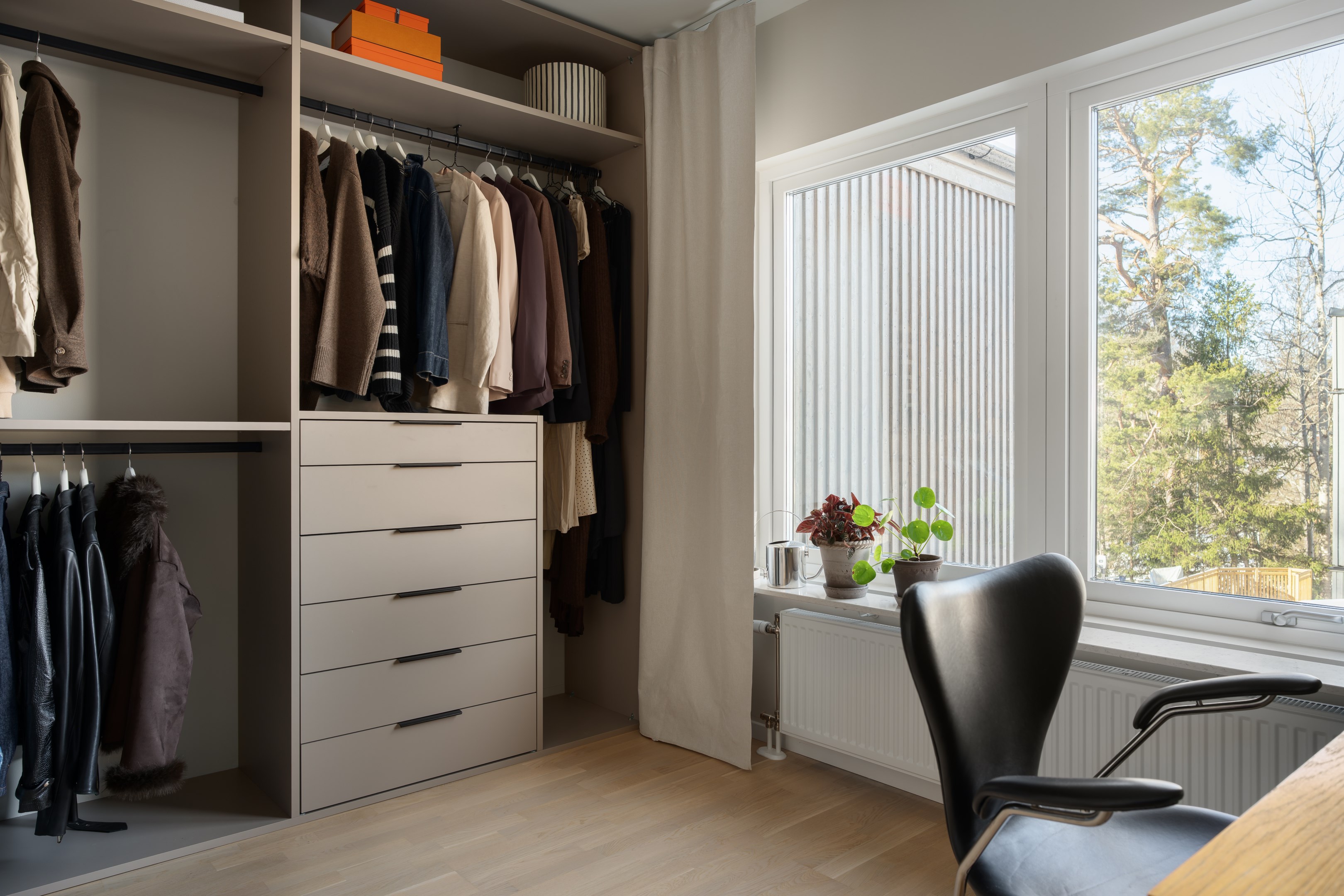 Bostadsbild från Åbroddsvägen 2J, Till salu i Kummelnäs, Nacka