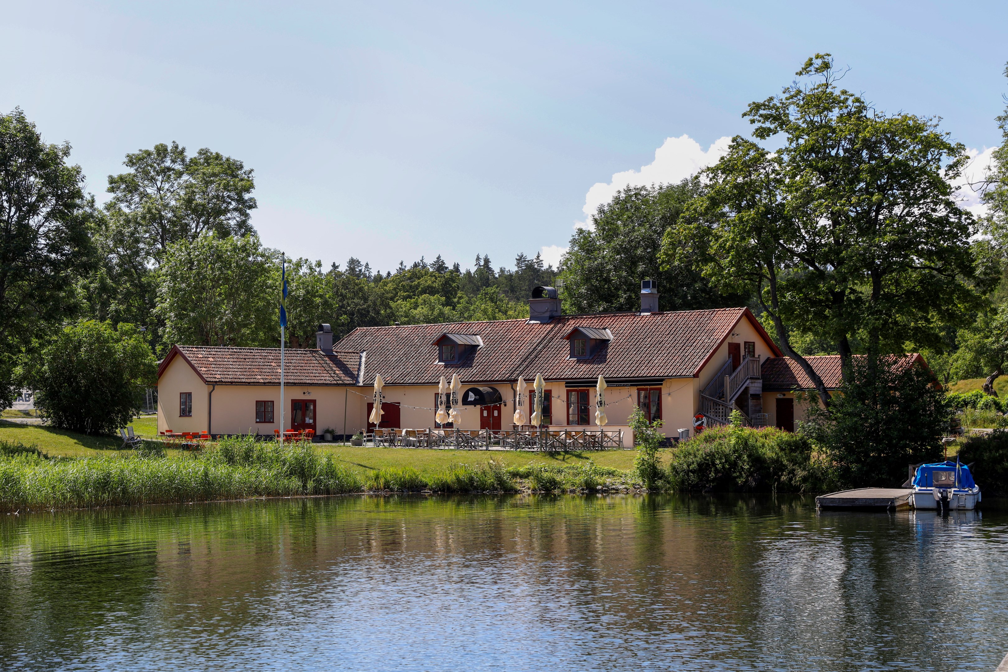 Bostadsbild från Åbroddsvägen 2J, Till salu i Kummelnäs, Nacka