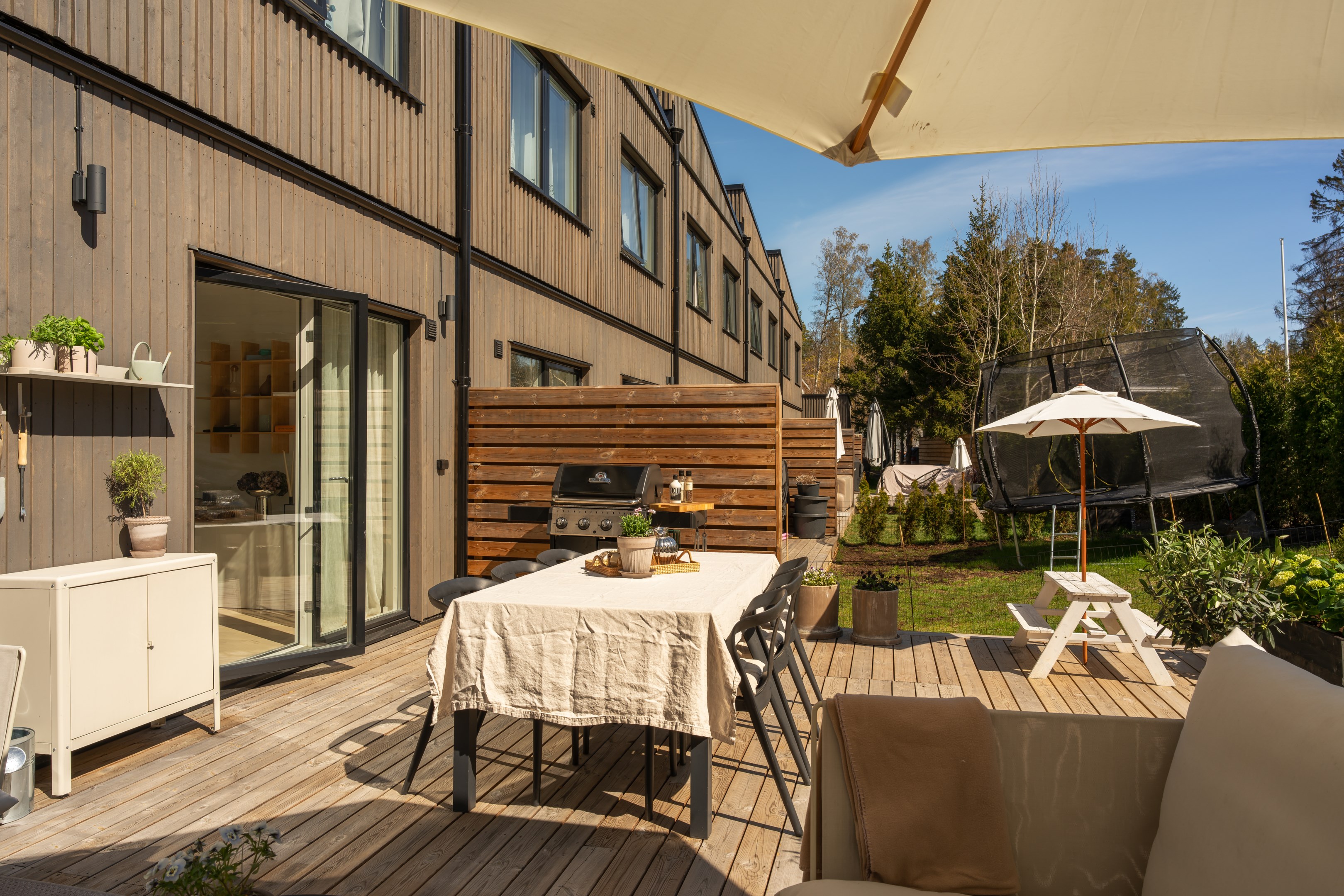 Bostadsbild från Åbroddsvägen 2J, Till salu i Kummelnäs, Nacka