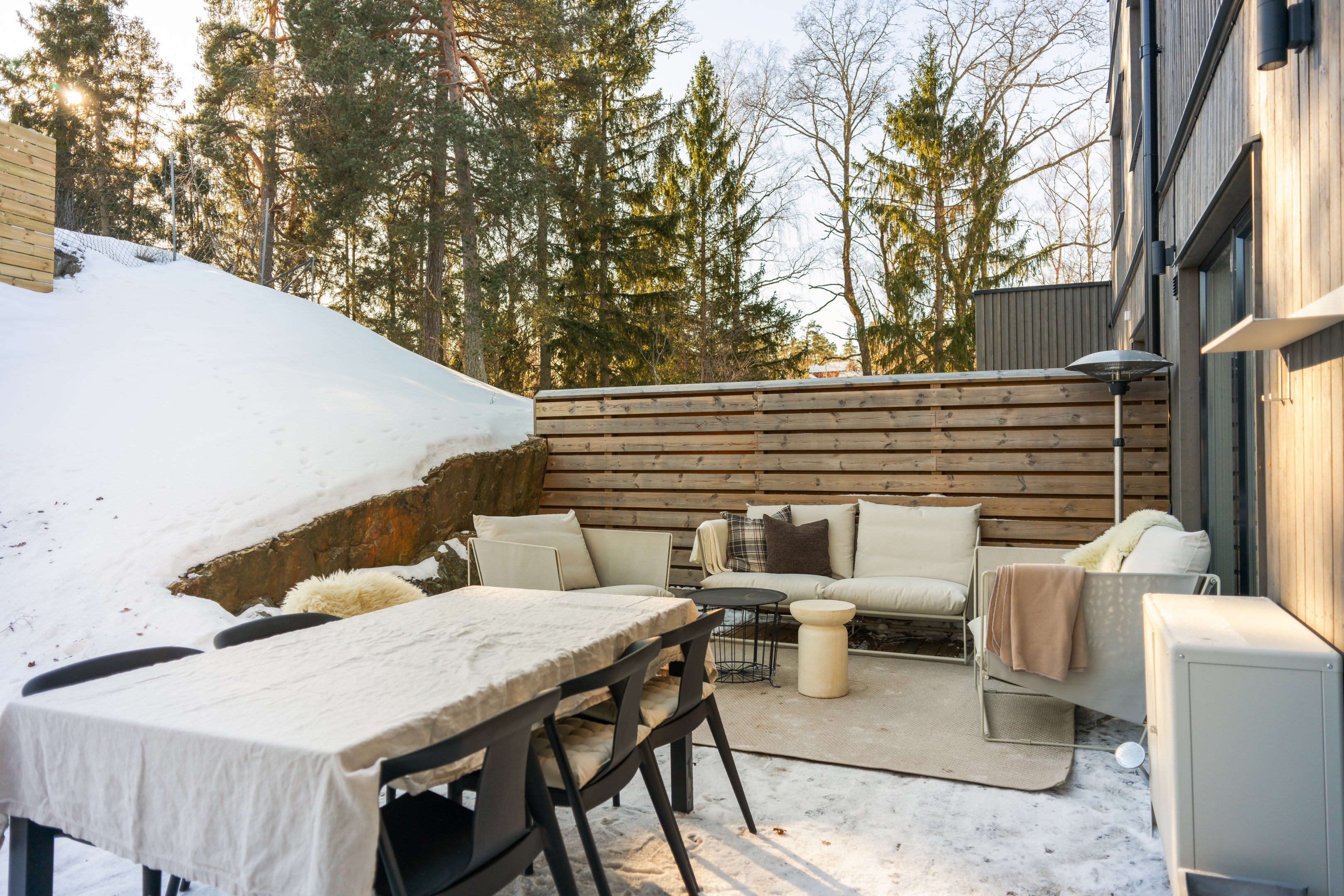 Bostadsbild från Åbroddsvägen 2J, Till salu i Kummelnäs, Nacka