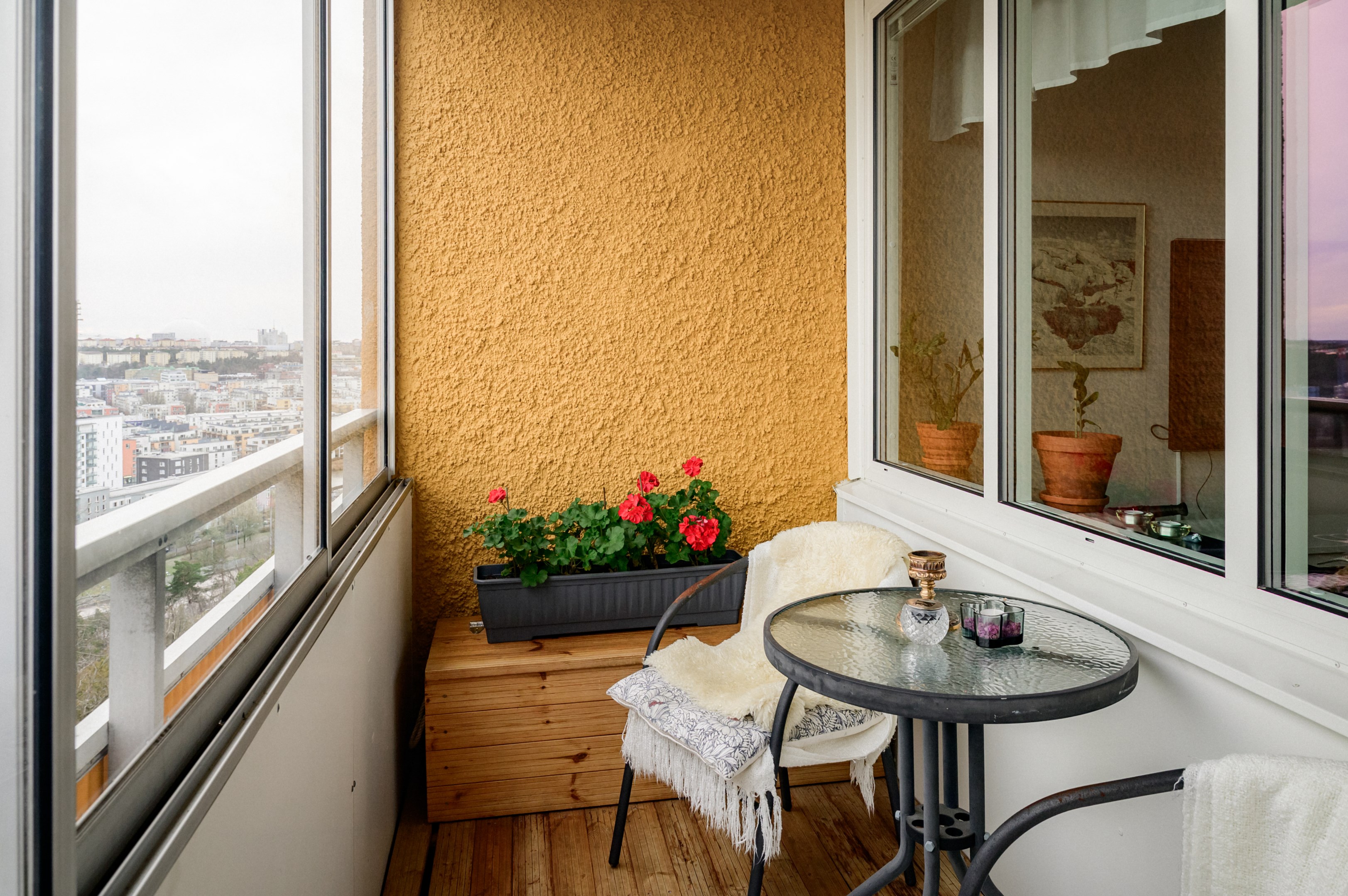 Bostadsbild från Henriksdalsringen 61, Till salu i Henriksdalsberget, Nacka