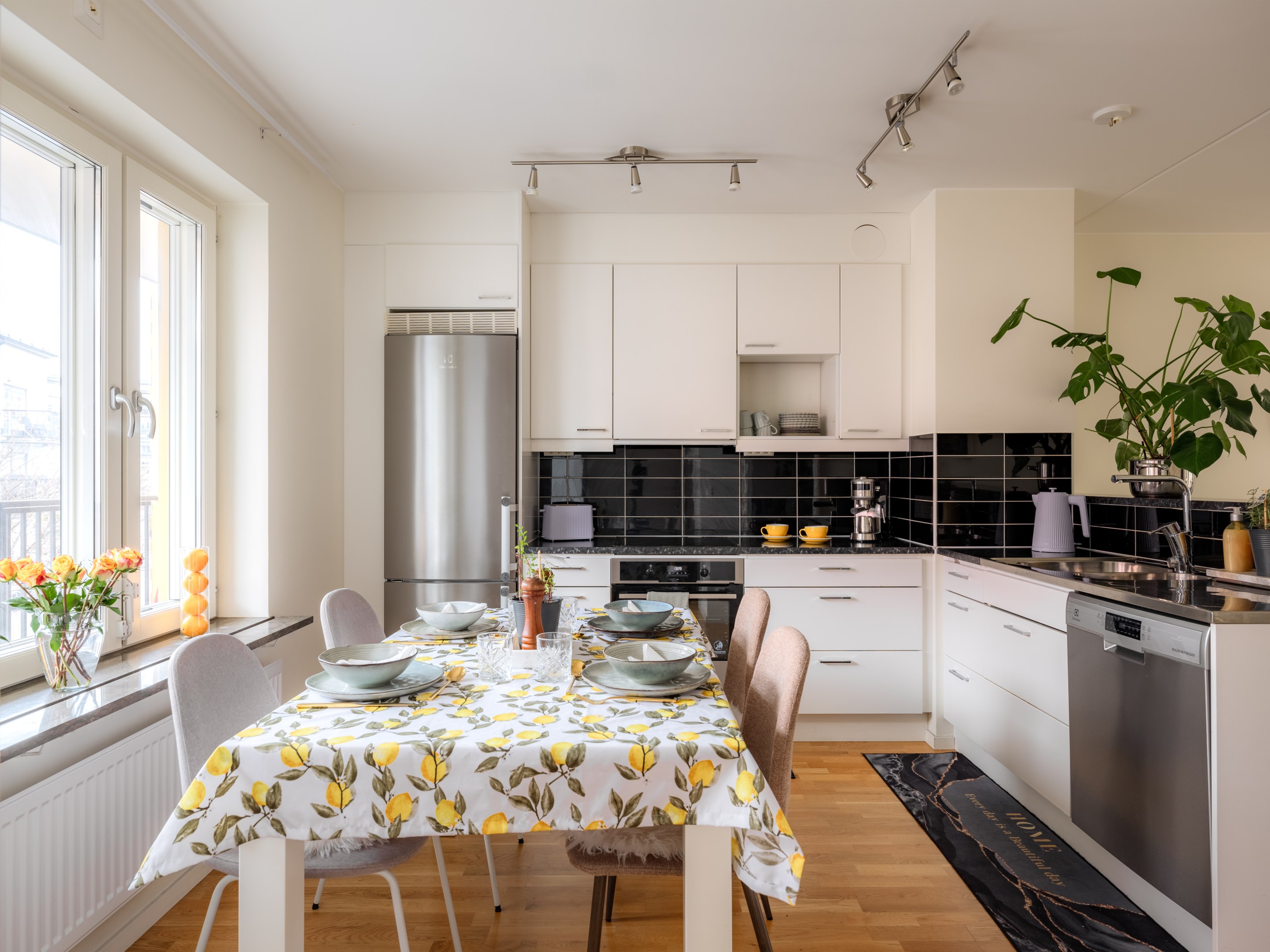Bostadsbild från Barbro Alvings gata 23, Till salu i Fruängen, Stockholm