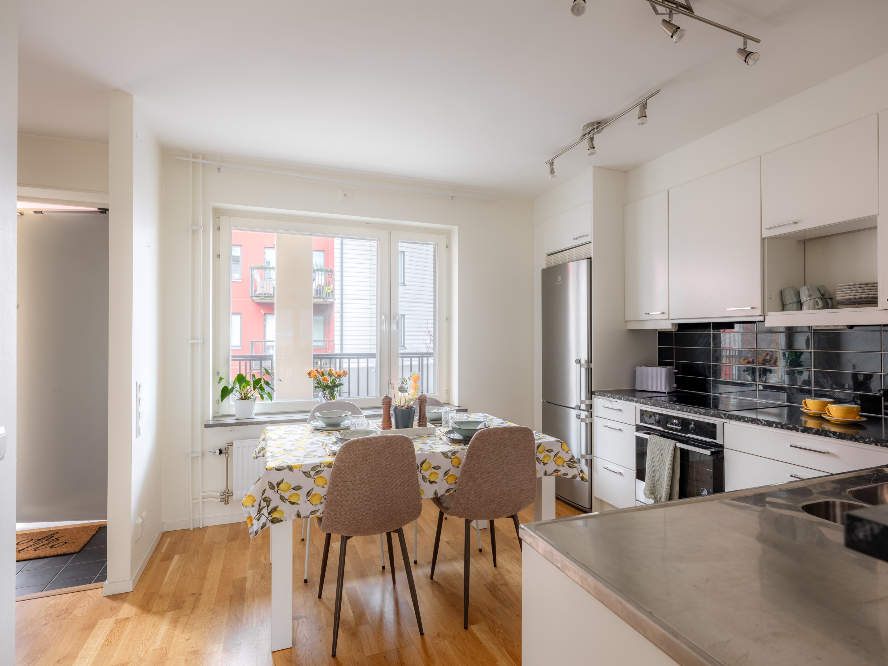 Bostadsbild från Barbro Alvings gata 23, Till salu i Fruängen, Stockholm