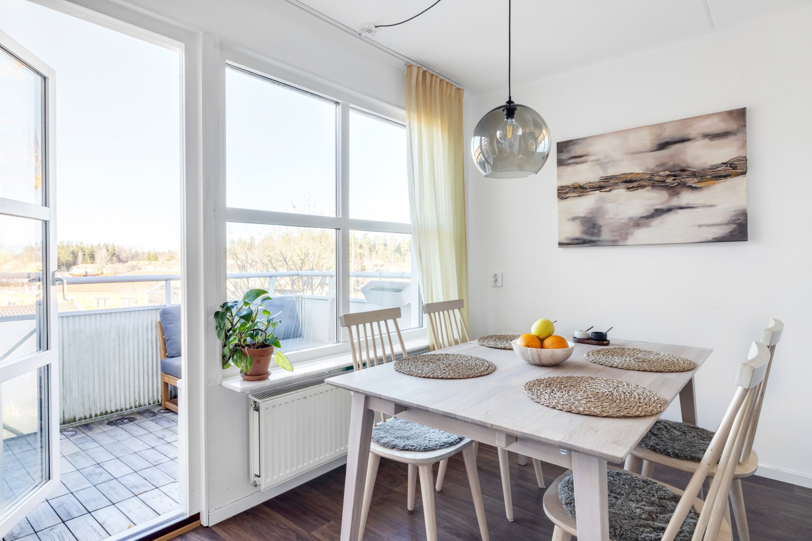 Bostadsbild från Solstrålevägen 137, Till salu i Storvreta, Uppsala