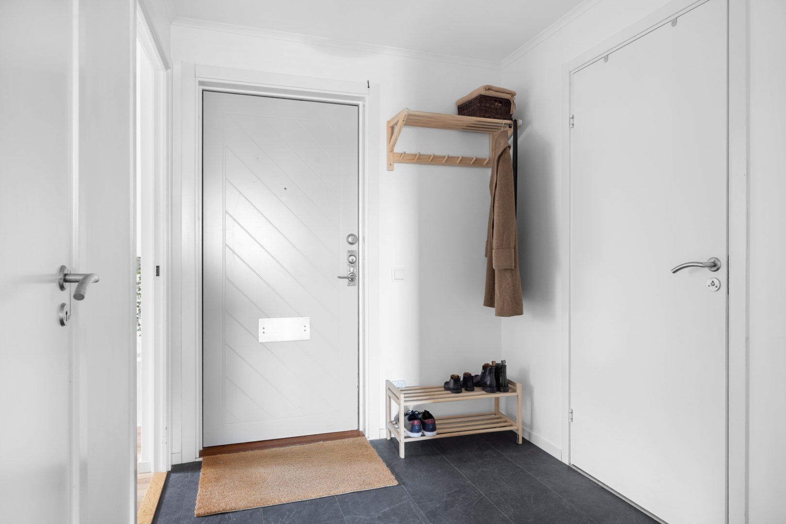 Bostadsbild från Solstrålevägen 137, Till salu i Storvreta, Uppsala