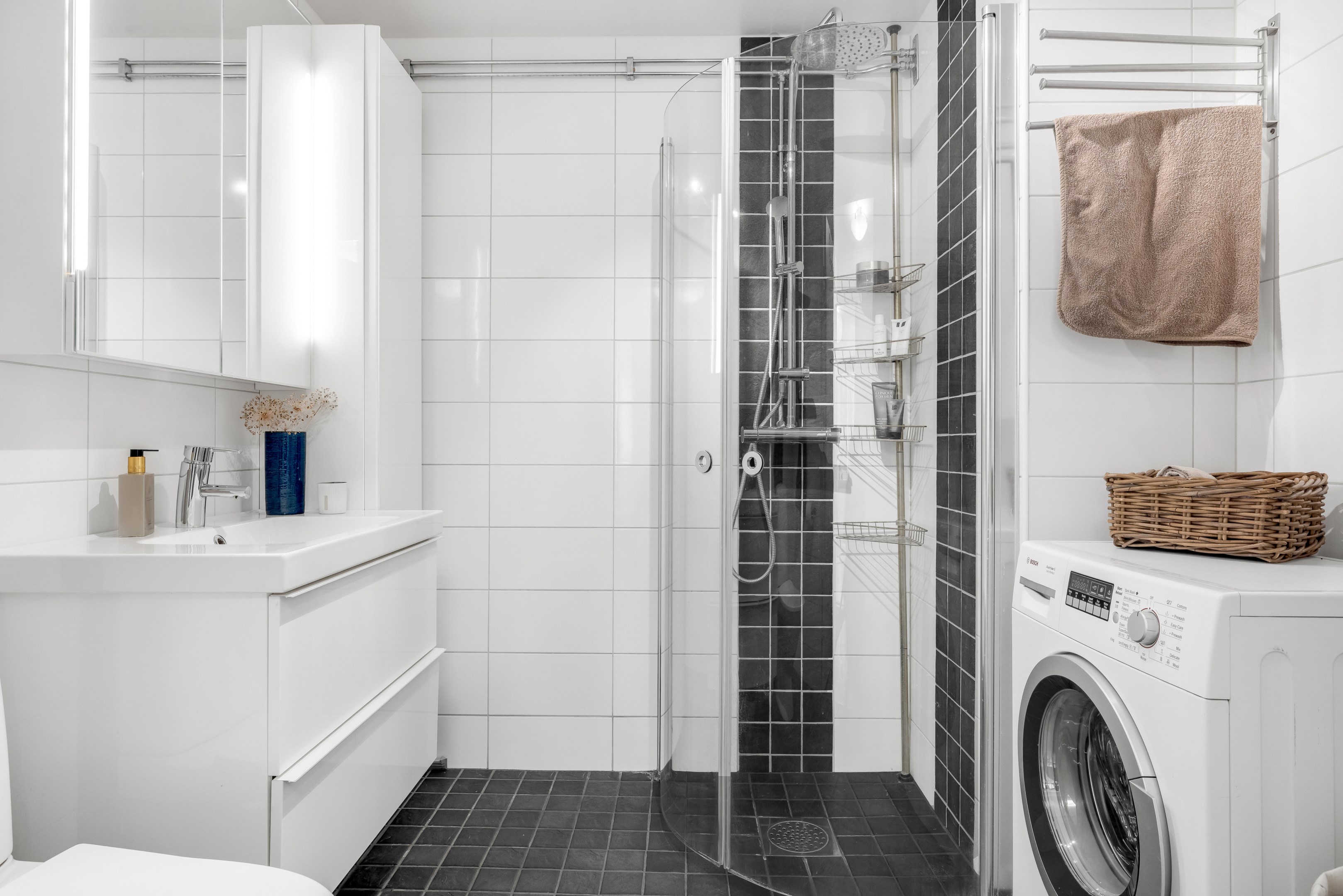 Bostadsbild från Solstrålevägen 137, Såld i Storvreta, Uppsala