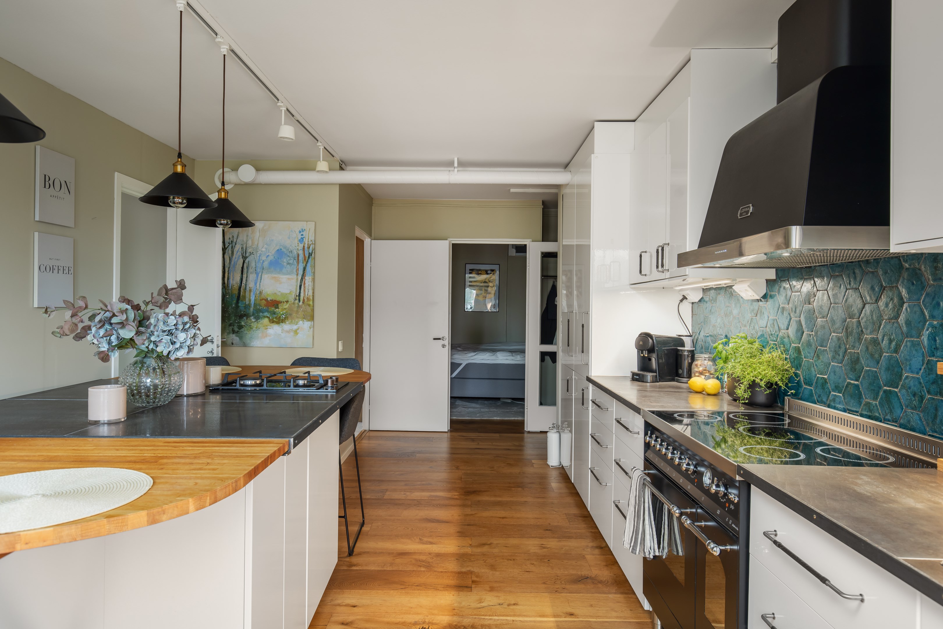 Bostadsbild från Skarpövägen 9, Såld i Västra Orminge, Nacka