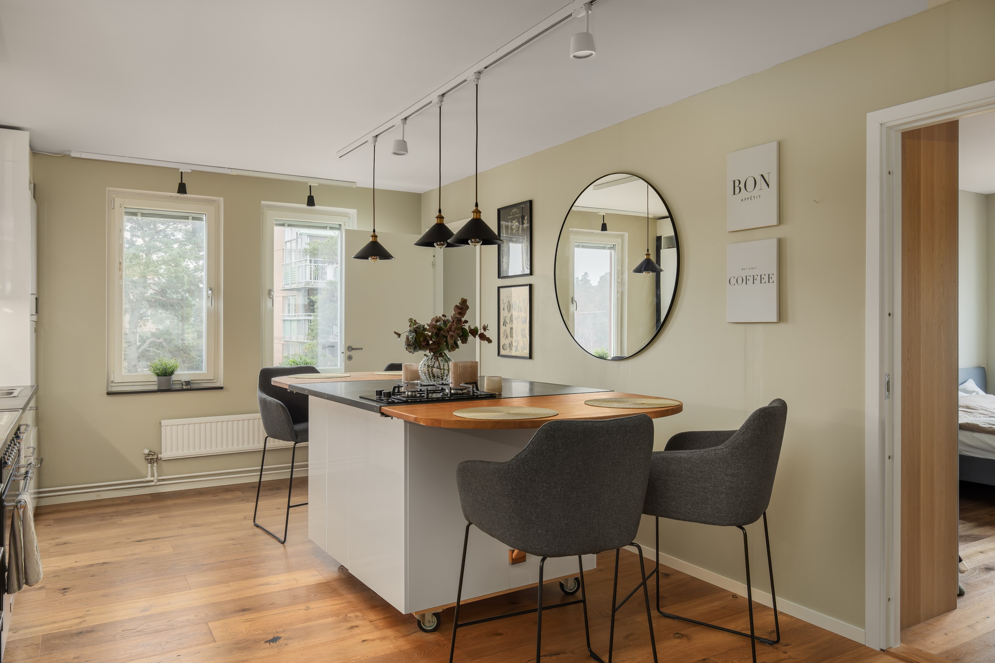 Bostadsbild från Skarpövägen 9, Såld i Västra Orminge, Nacka