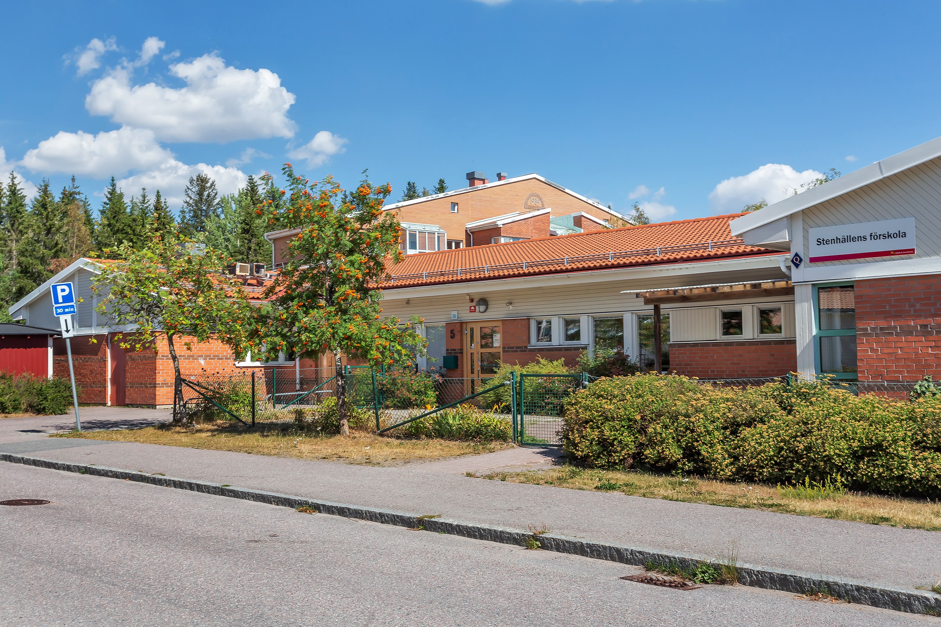 Bostadsbild från Stenhagsvägen 156, Såld i Stenhagen, Uppsala