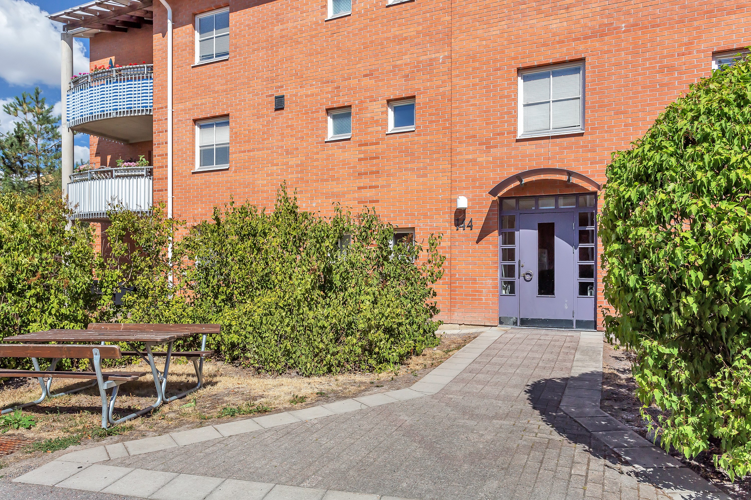 Bostadsbild från Stenhagsvägen 156, Såld i Stenhagen, Uppsala