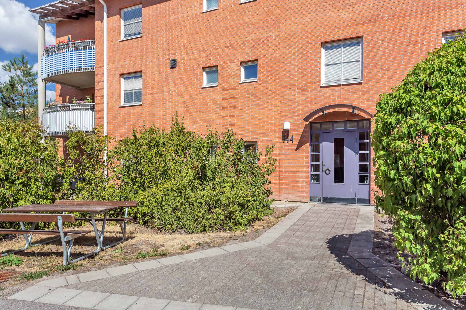 Bostadsbild från Stenhagsvägen 156, Till salu i Stenhagen, Uppsala