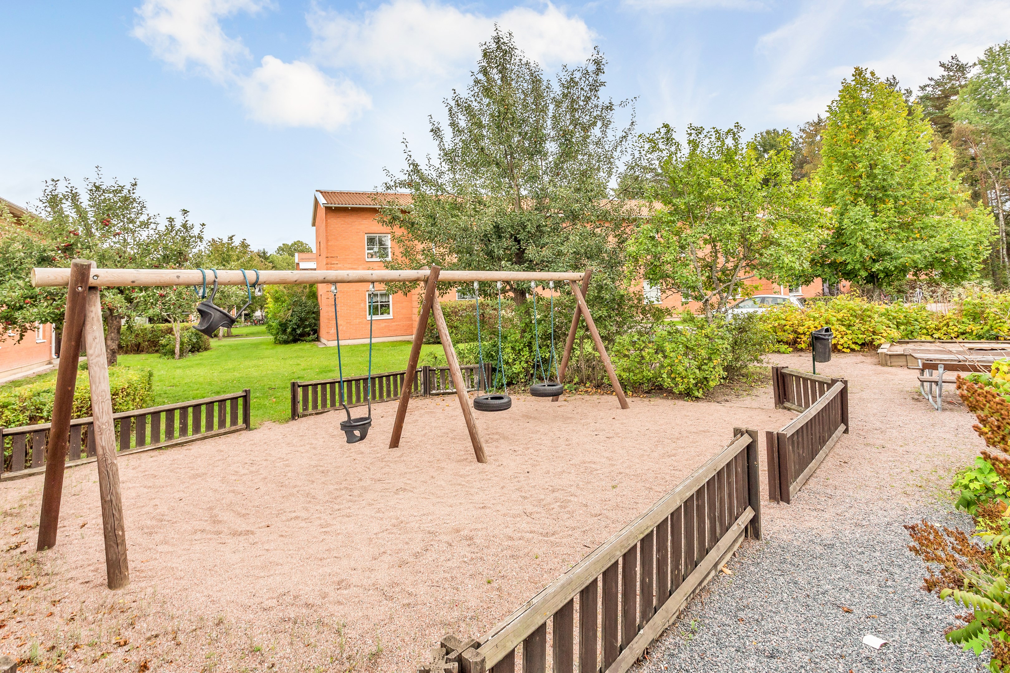 Bostadsbild från Stenhagsvägen 156, Såld i Stenhagen, Uppsala