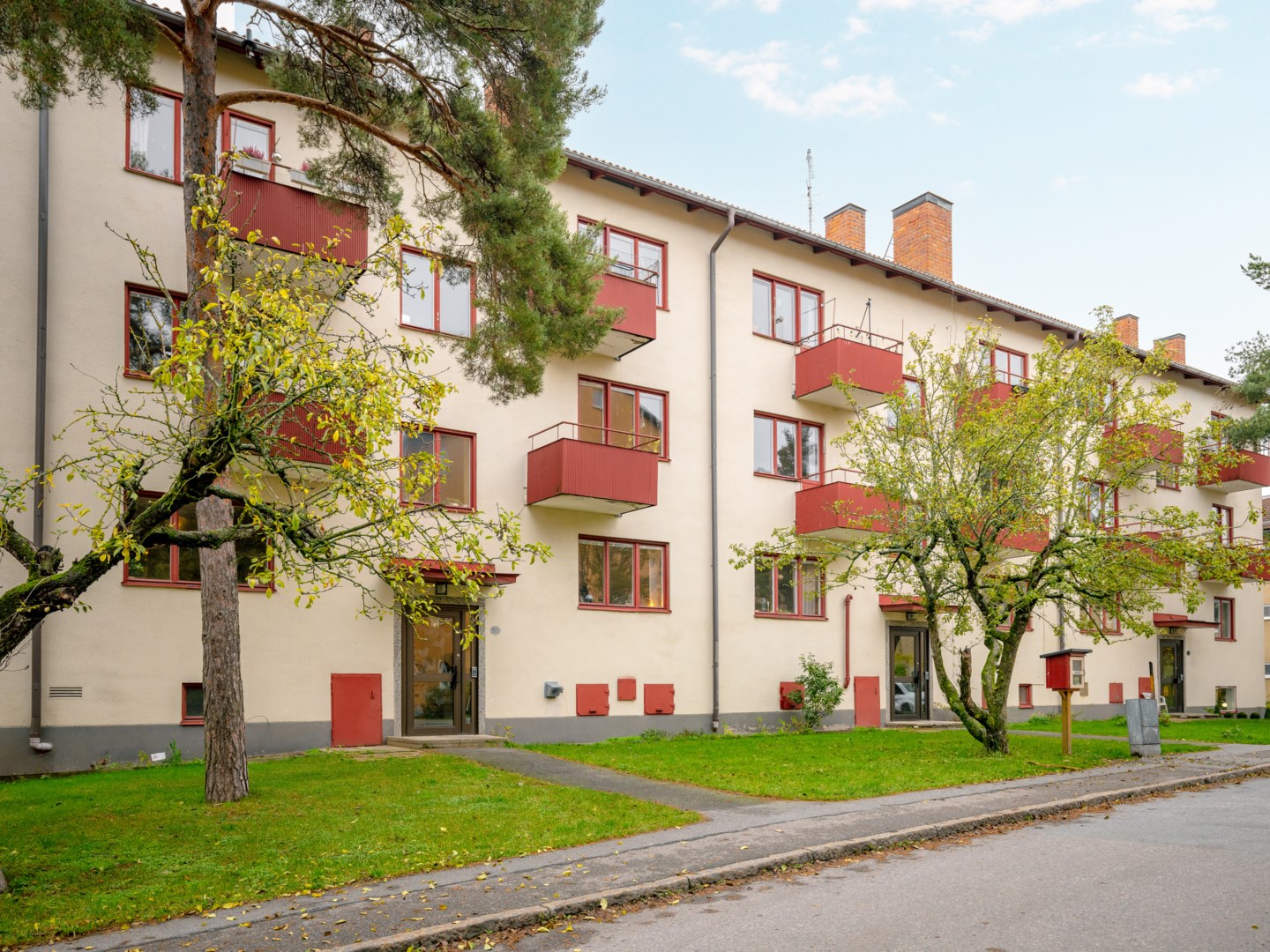 Bostadsbild från Arvodesvägen 7, Kommande i Hägerstensåsen, Stockholm