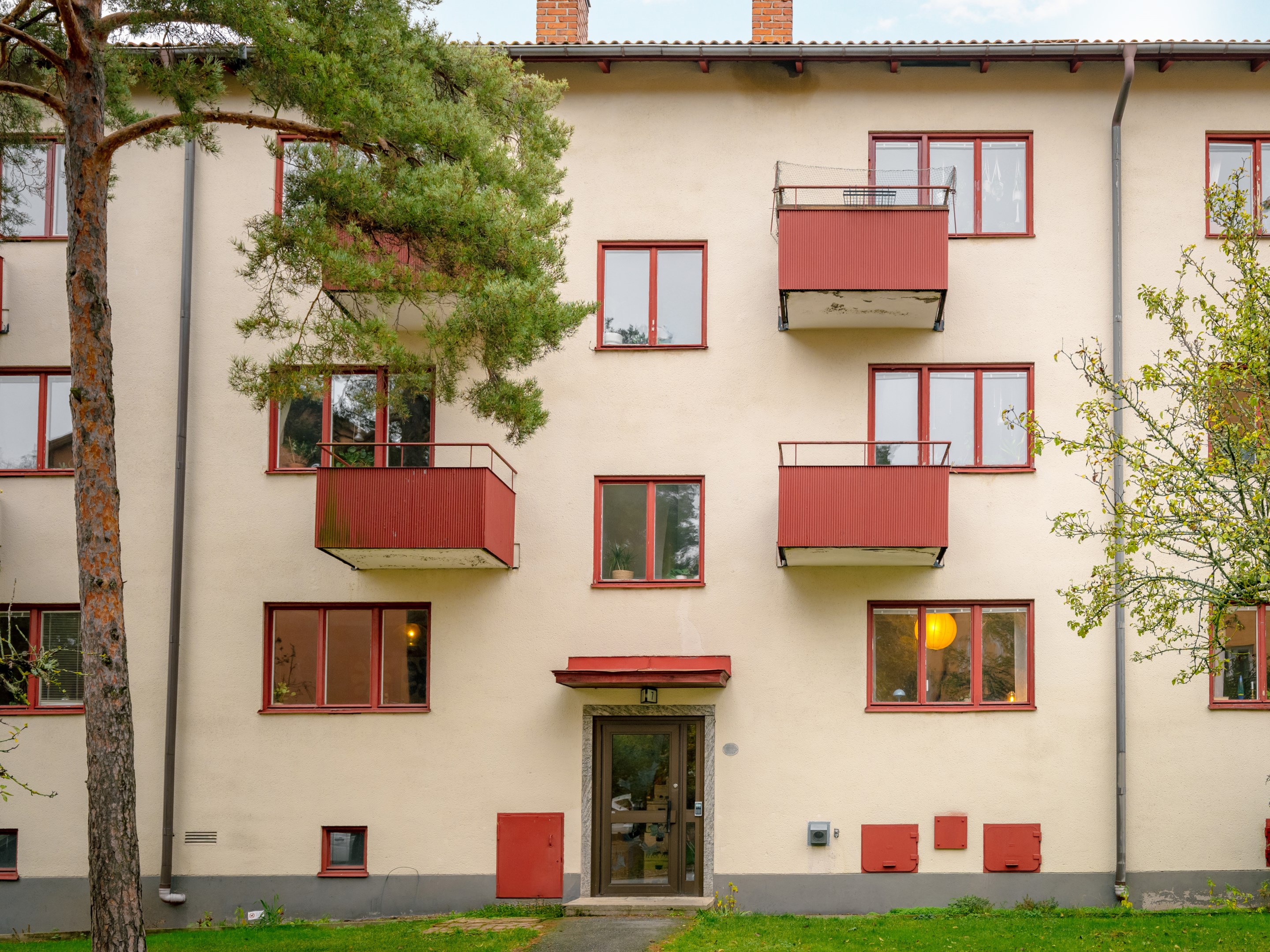 Bostadsbild från Arvodesvägen 7, Såld i Hägerstensåsen, Stockholm