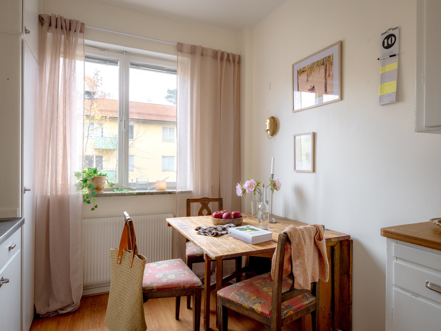 Bostadsbild från Arvodesvägen 7, Kommande i Hägerstensåsen, Stockholm