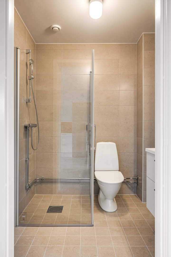 Bostadsbild från Skiffervägen 68, Till salu i Älta, Nacka