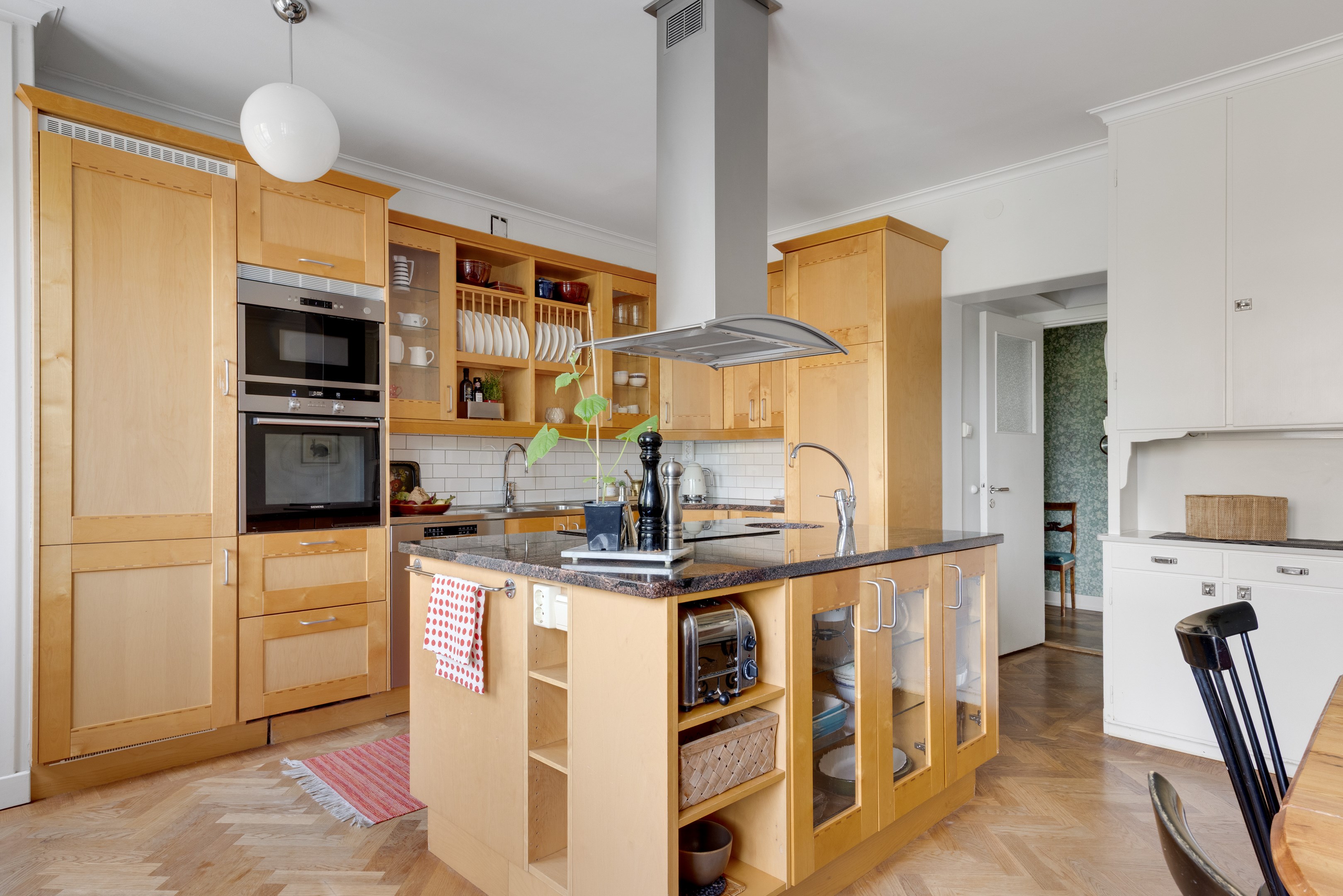 Bostadsbild från Luthagsesplanaden 25, Till salu i Främre Luthagen, Uppsala