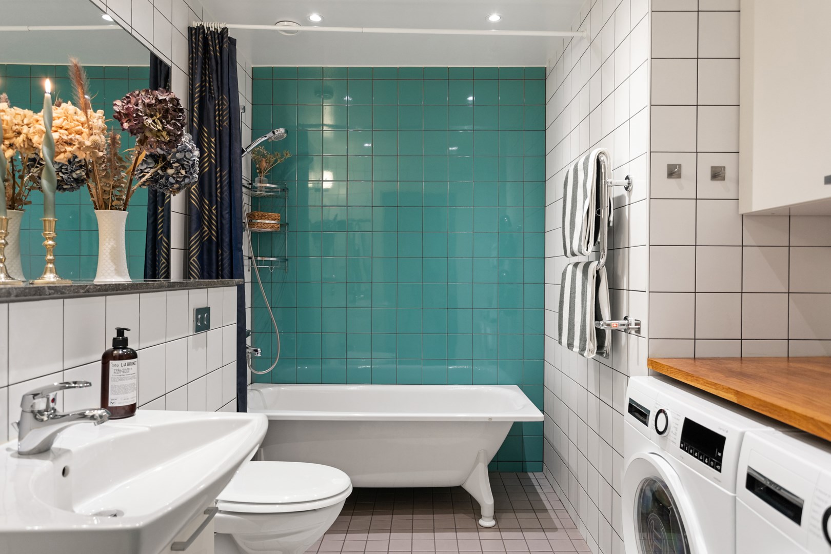 Bostadsbild från Mejselvägen 48, Kommande i Hägersten, Stockholm