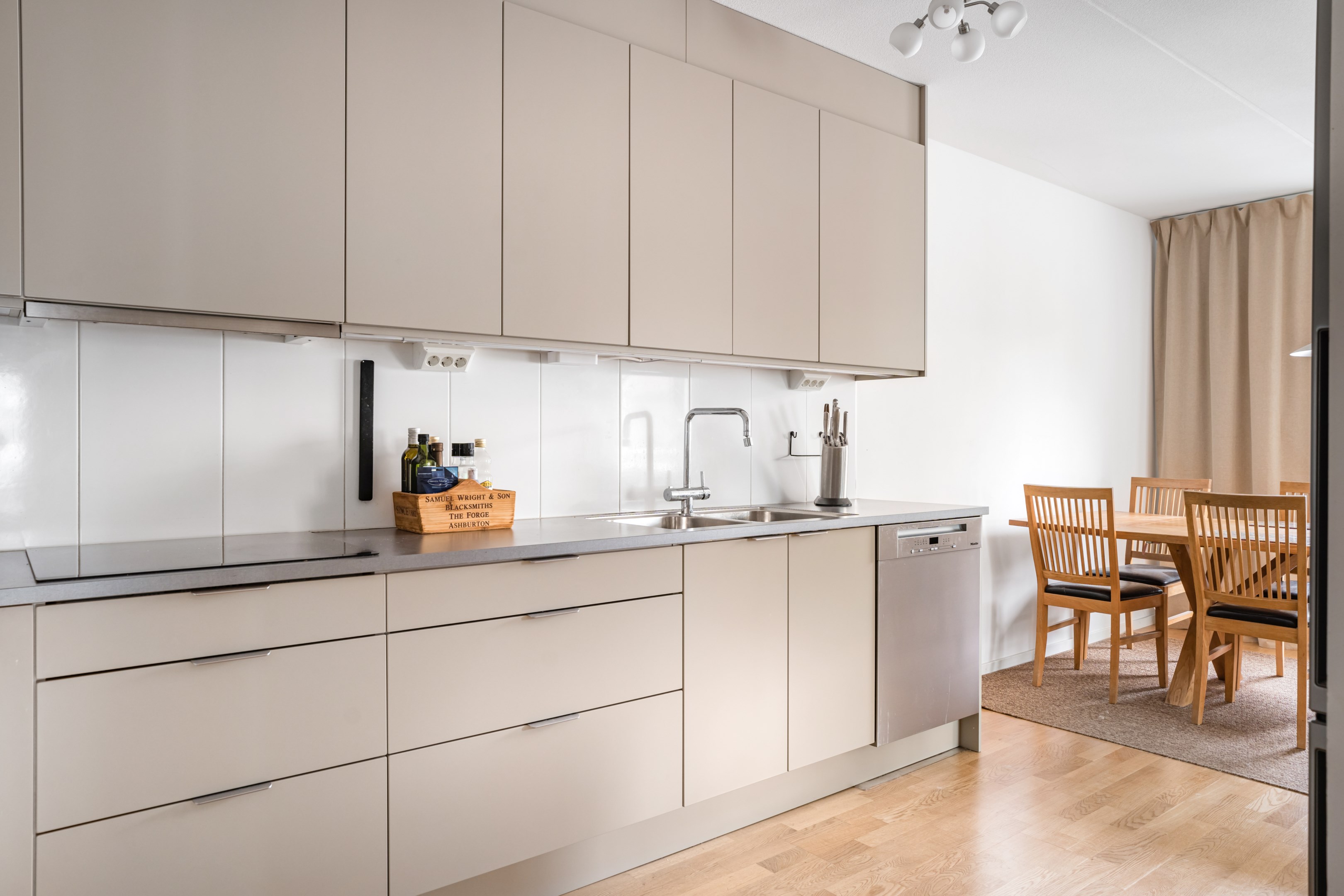 Bostadsbild från Sjöviksvägen 114, 4 tr, Till salu i Liljeholmen - Liljeholmskajen, Stockholm