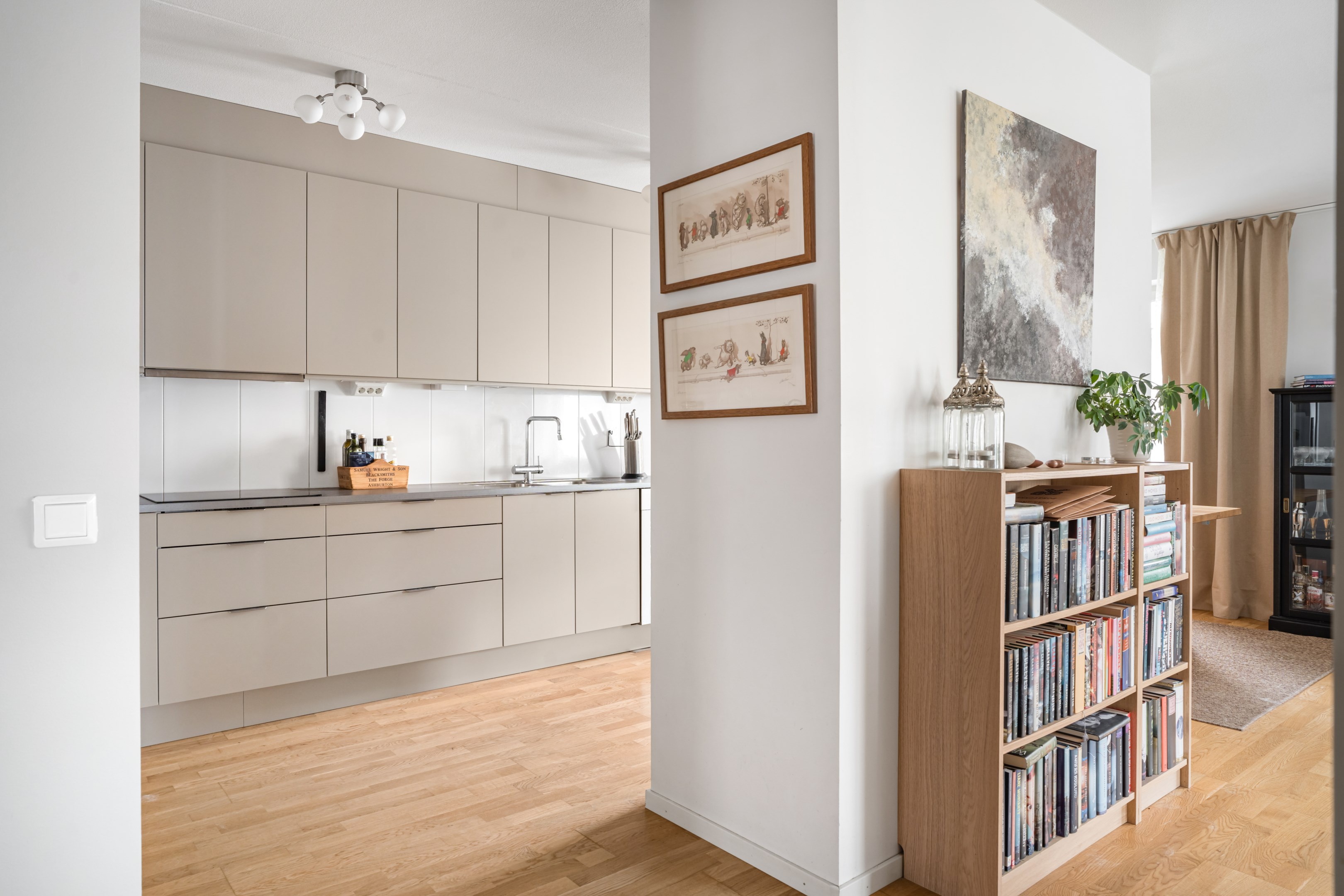 Bostadsbild från Sjöviksvägen 114, 4 tr, Till salu i Liljeholmen - Liljeholmskajen, Stockholm