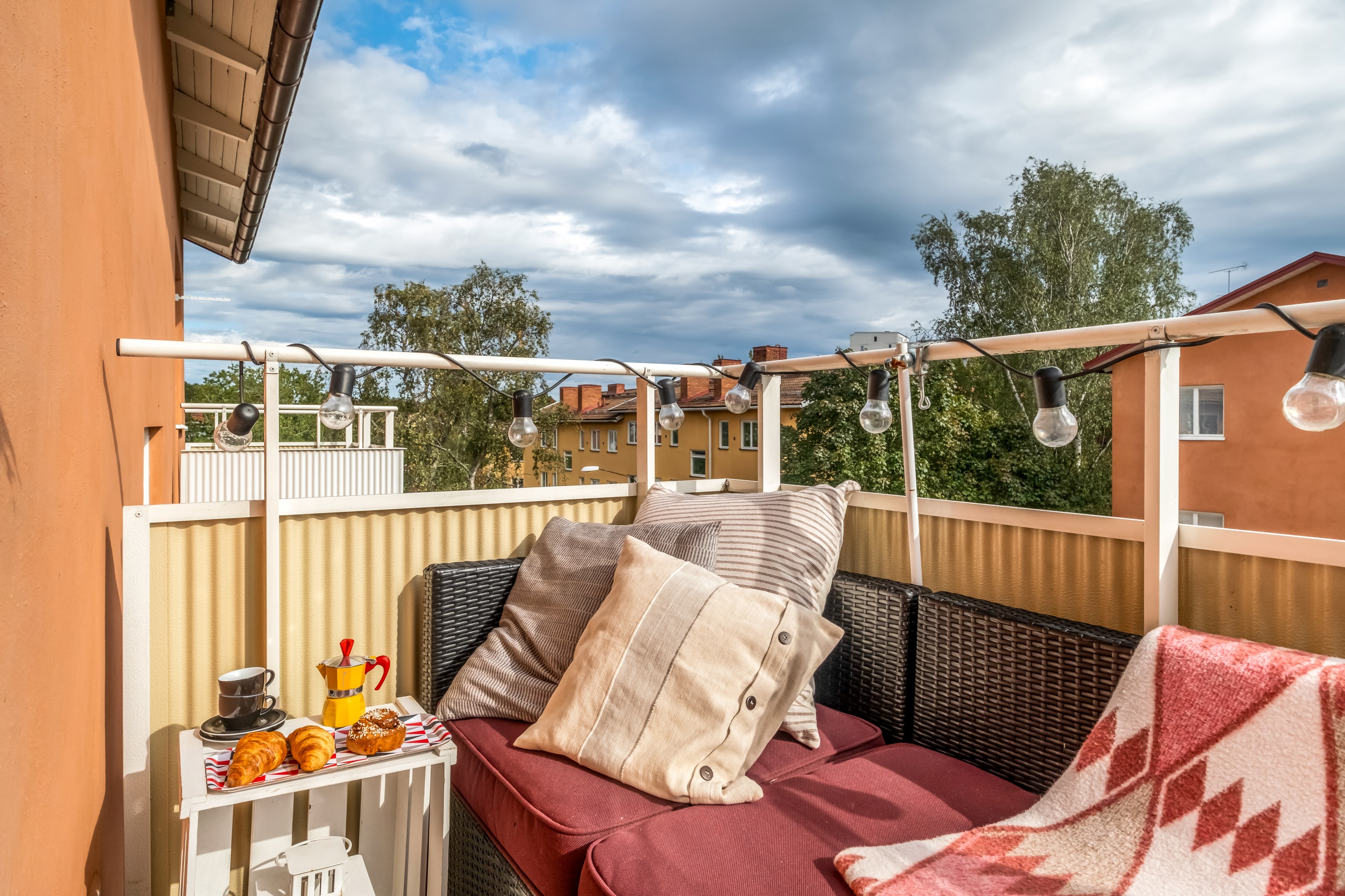 Bostadsbild från Kyndelsmässogränd 16, 3 tr, Såld i Midsommarkransen, Stockholm