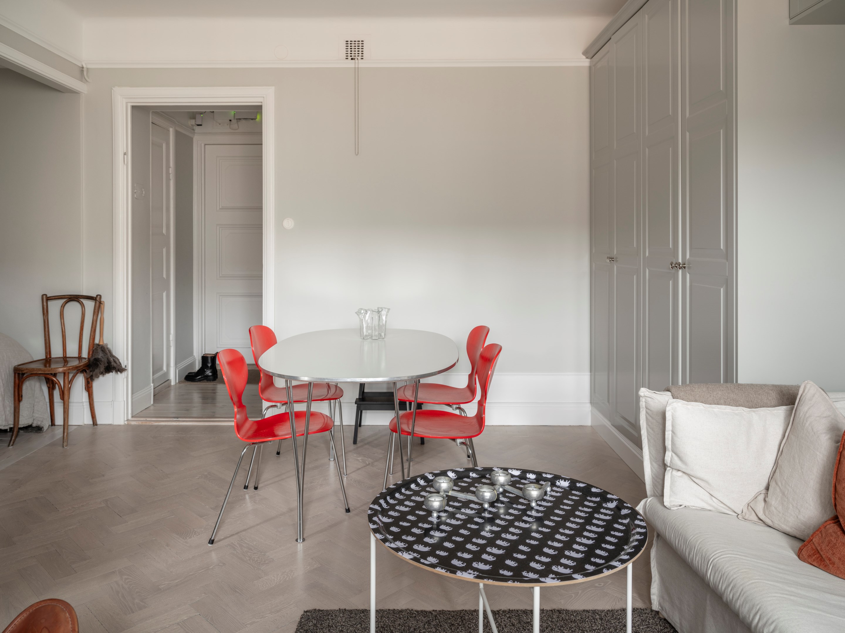 Bostadsbild från Tre Liljor 4, 5tr, Till salu i Vasastan, Stockholm