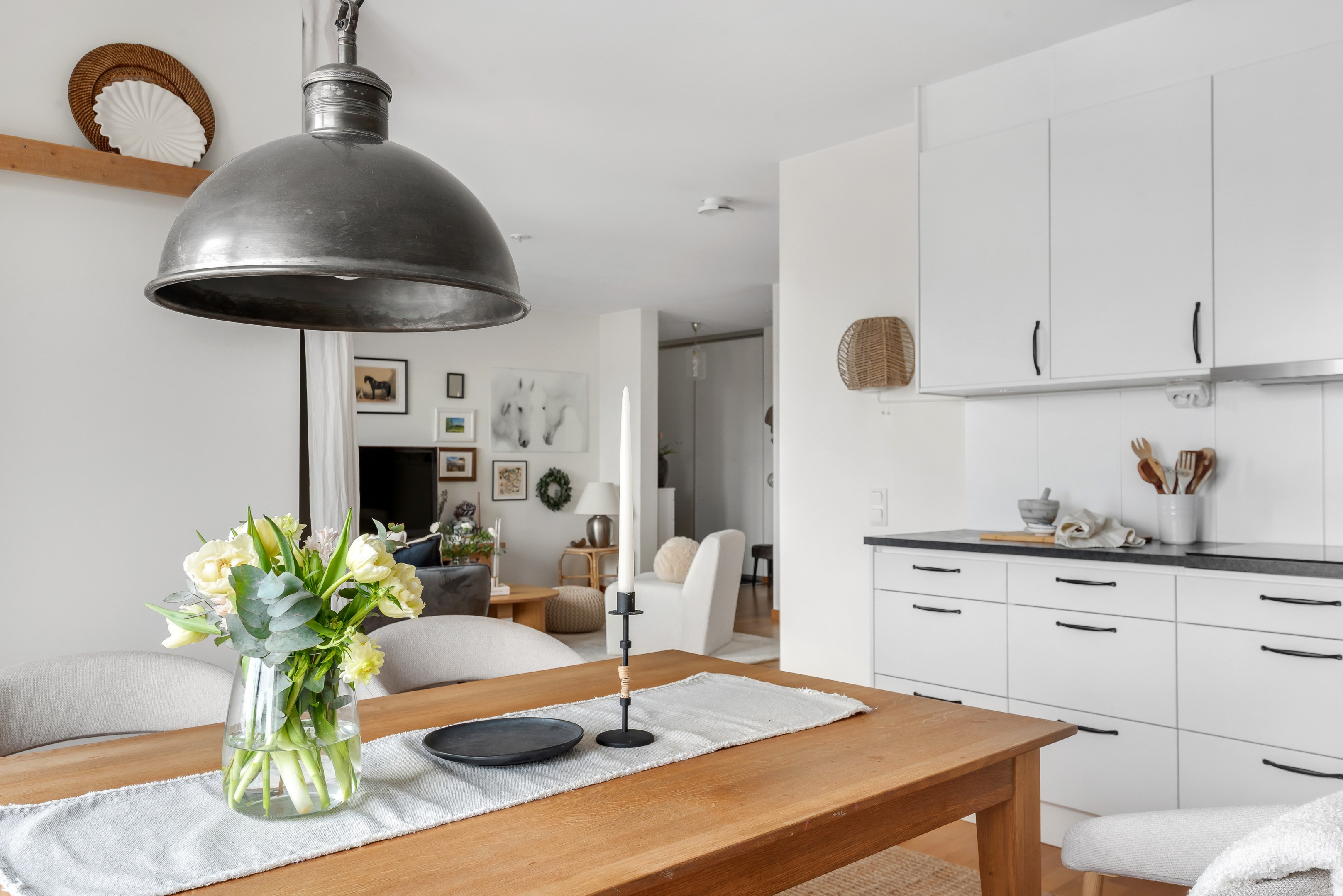 Bostadsbild från Industrigatan 37, Till salu i Kungsängen, Uppsala