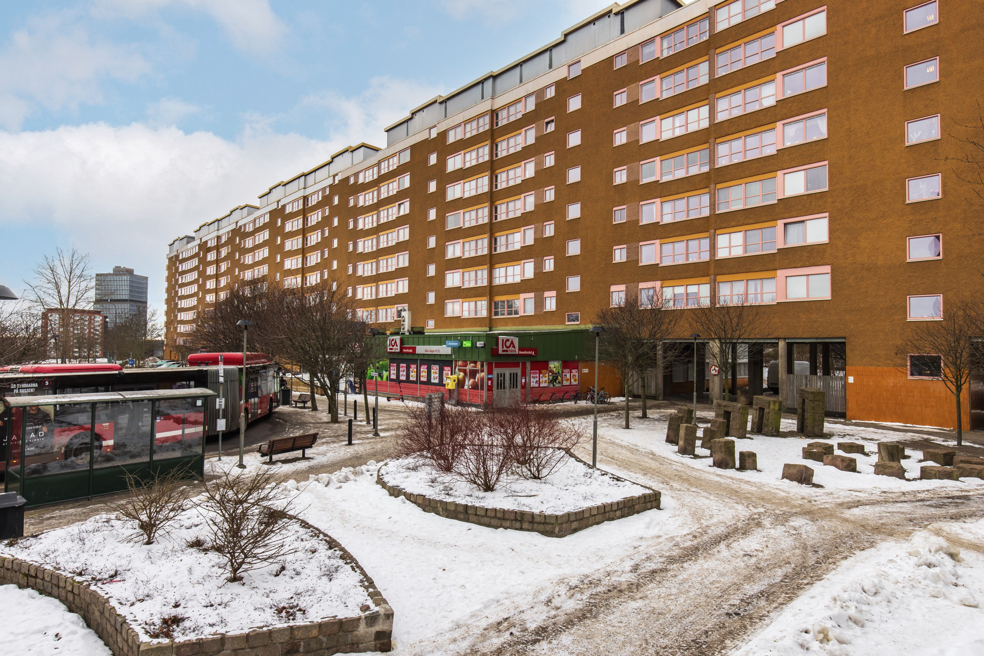 Bostadsbild från Henriksdalsringen 119, Såld i Henriksdalsberget, Nacka