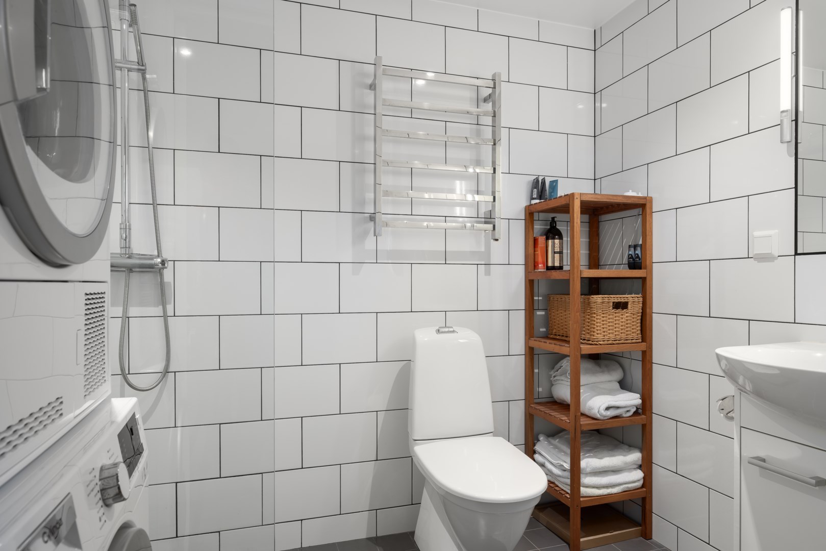 Bostadsbild från Stig Lindbergs Gata 17A, Till salu i Gustavsbergs - Porslinskvarteren, Värmdö