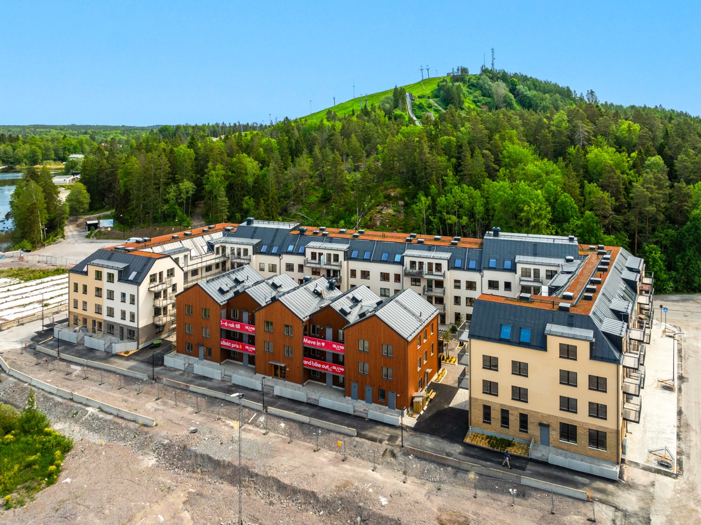 Bostadsbild från Slalomvägen 10, Till salu i Väsjön, Sollentuna